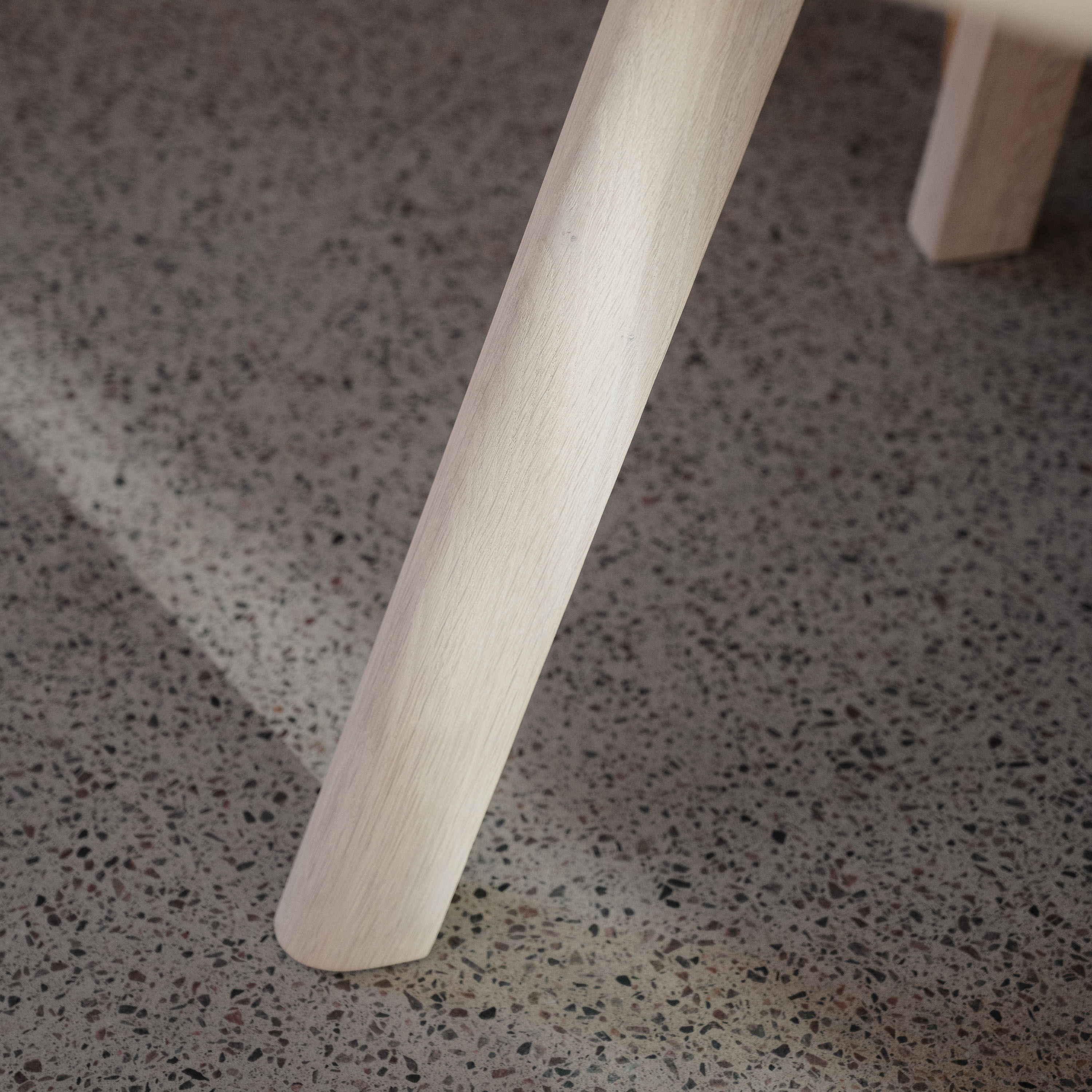 Rowico Home Clapperton Esstisch Weißpigmentiert Ø140