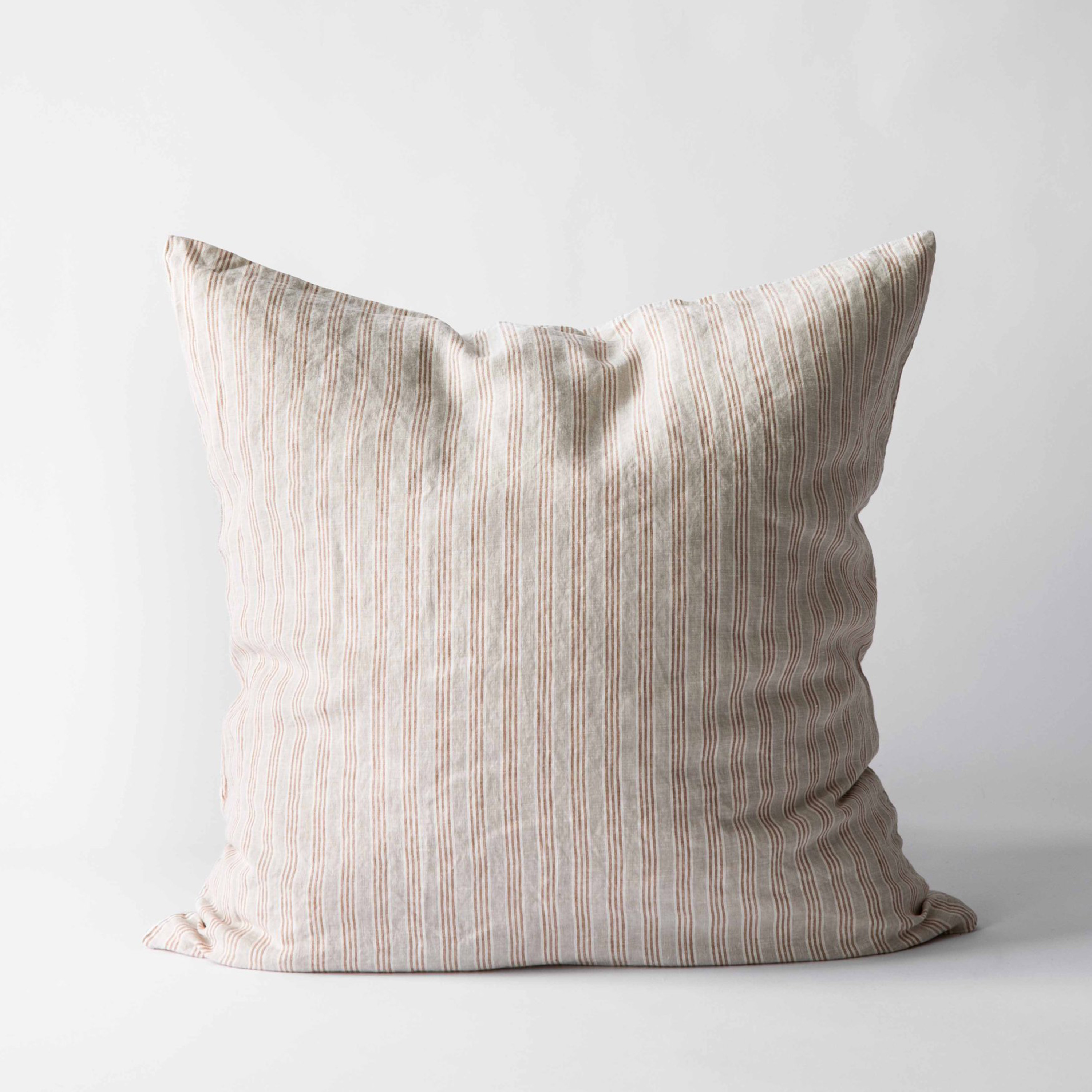 Tell me more Kuddfodral/Örngott Linne Hazelnut Stripe 65x65