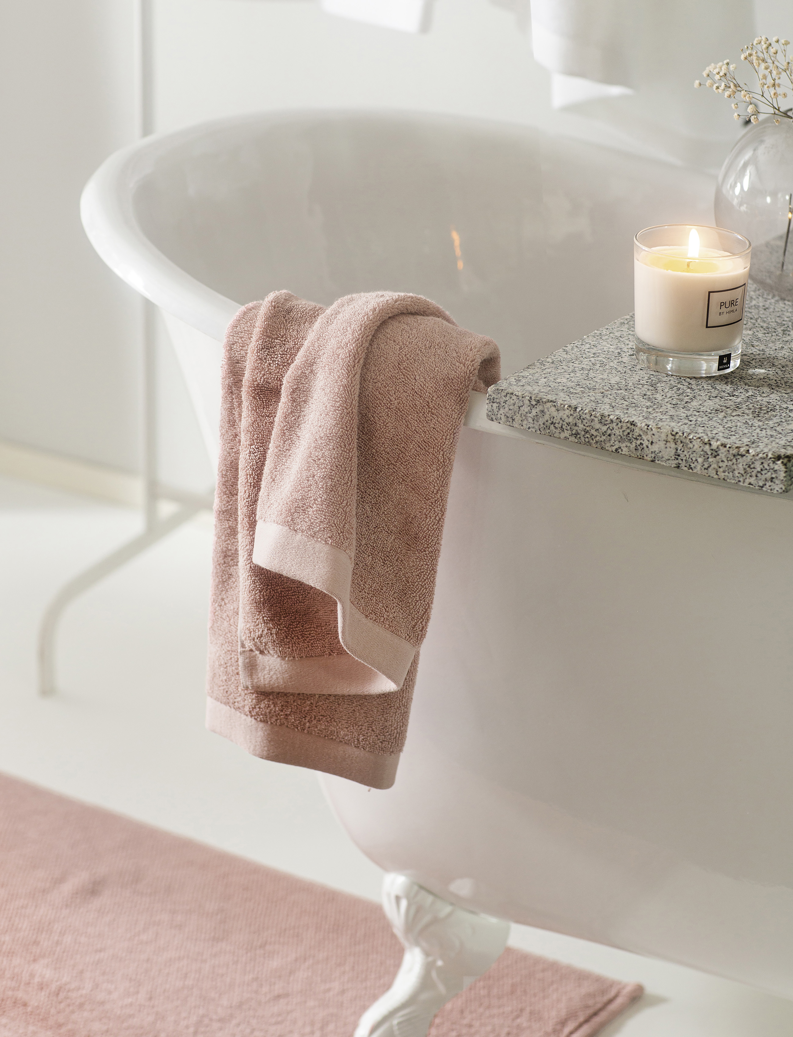 Himla Maxime Handduk Passion 70x140