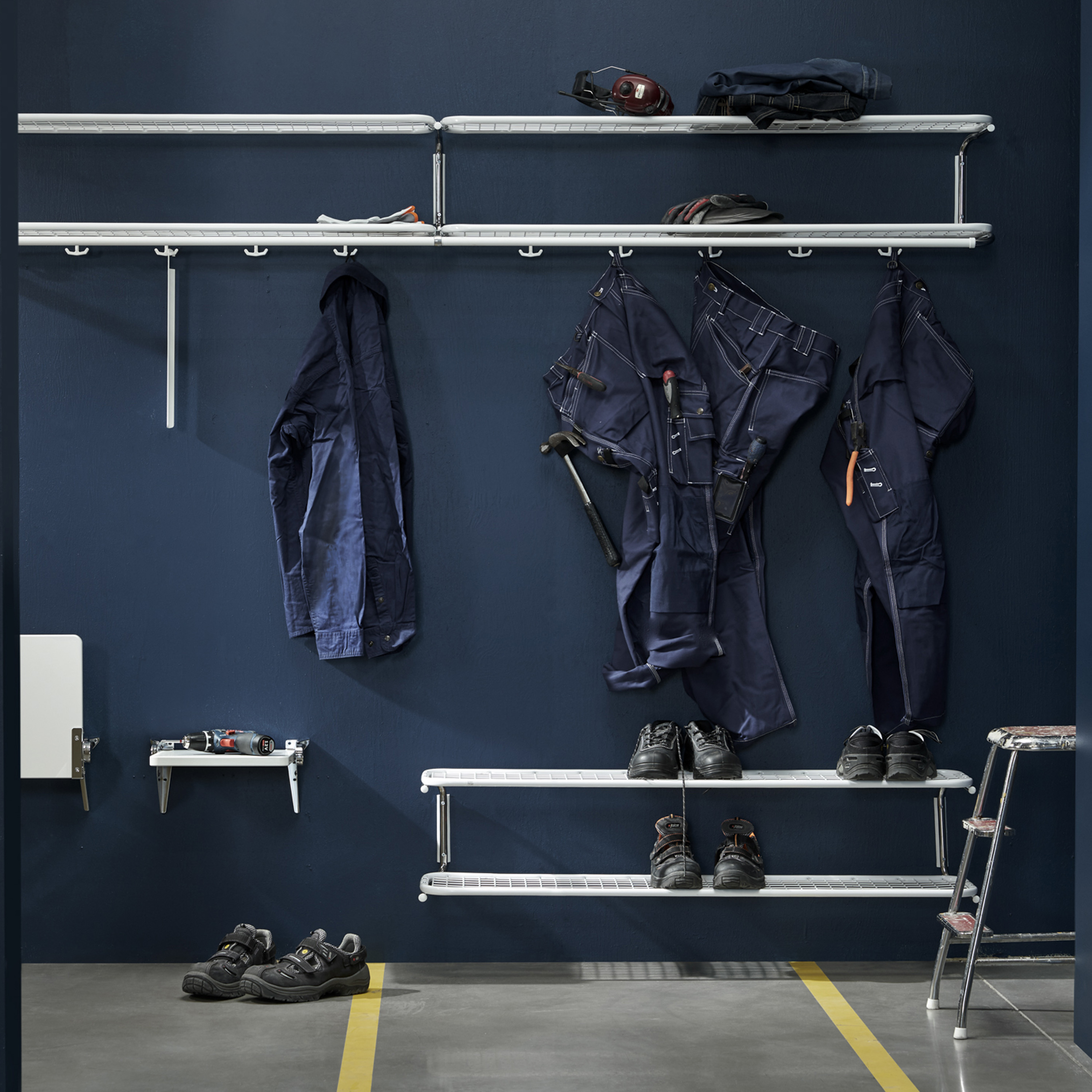 Essem Design Klassinen hattuhylly valkoinen 100cm