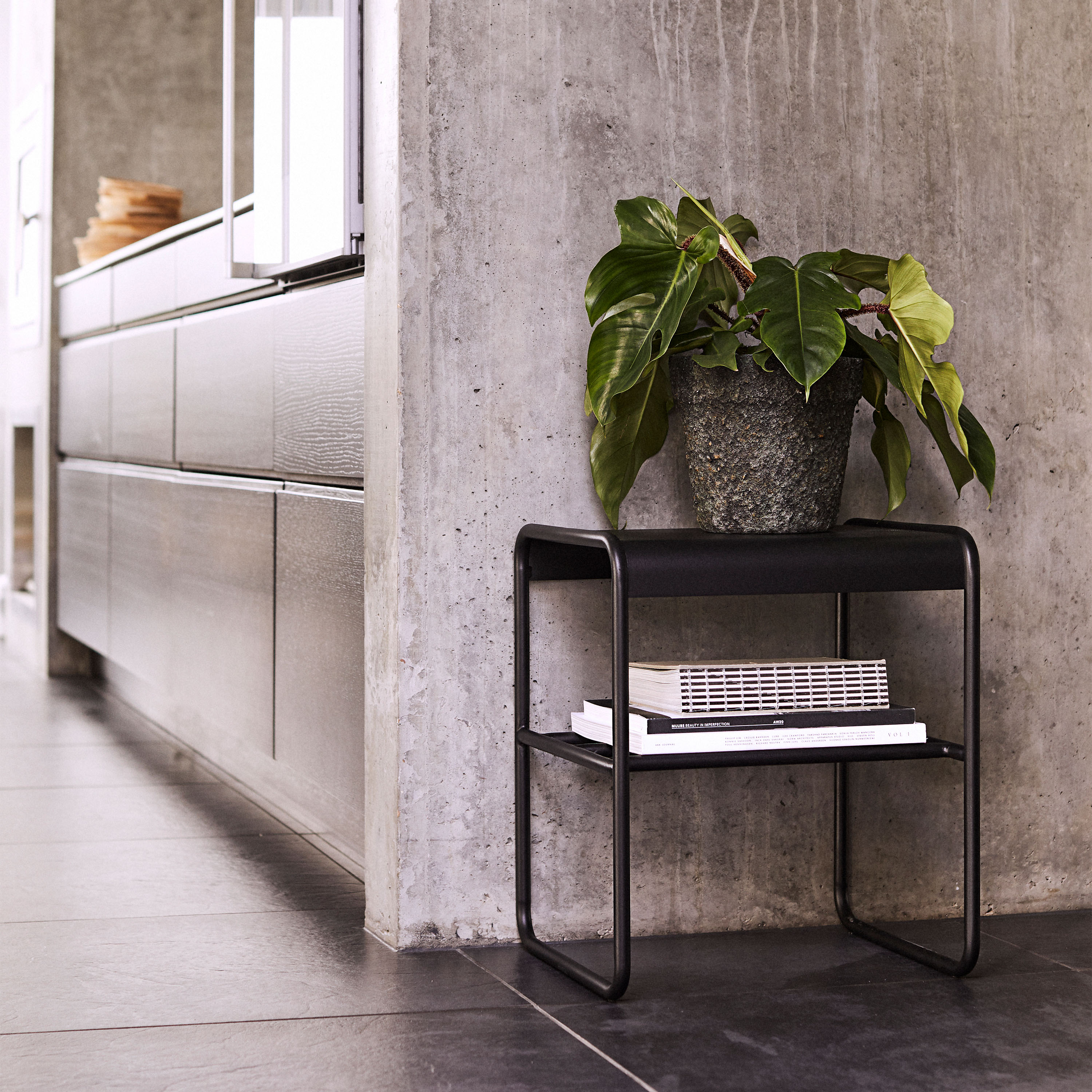 Muubs Copenhagen Pall Black Iron 47x35