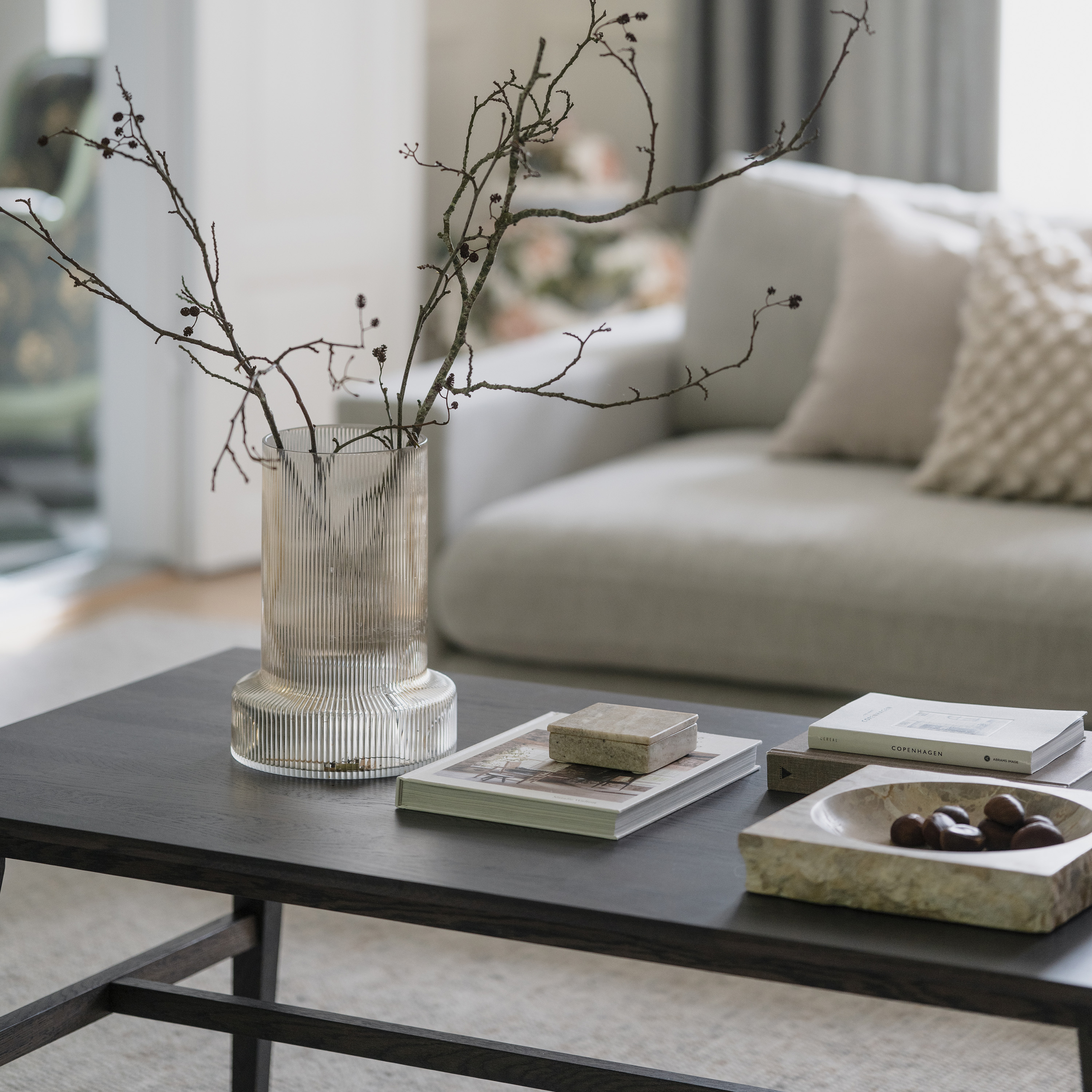 Rowico Home Filippa Soffbord Mörkbrun Ek 130x70