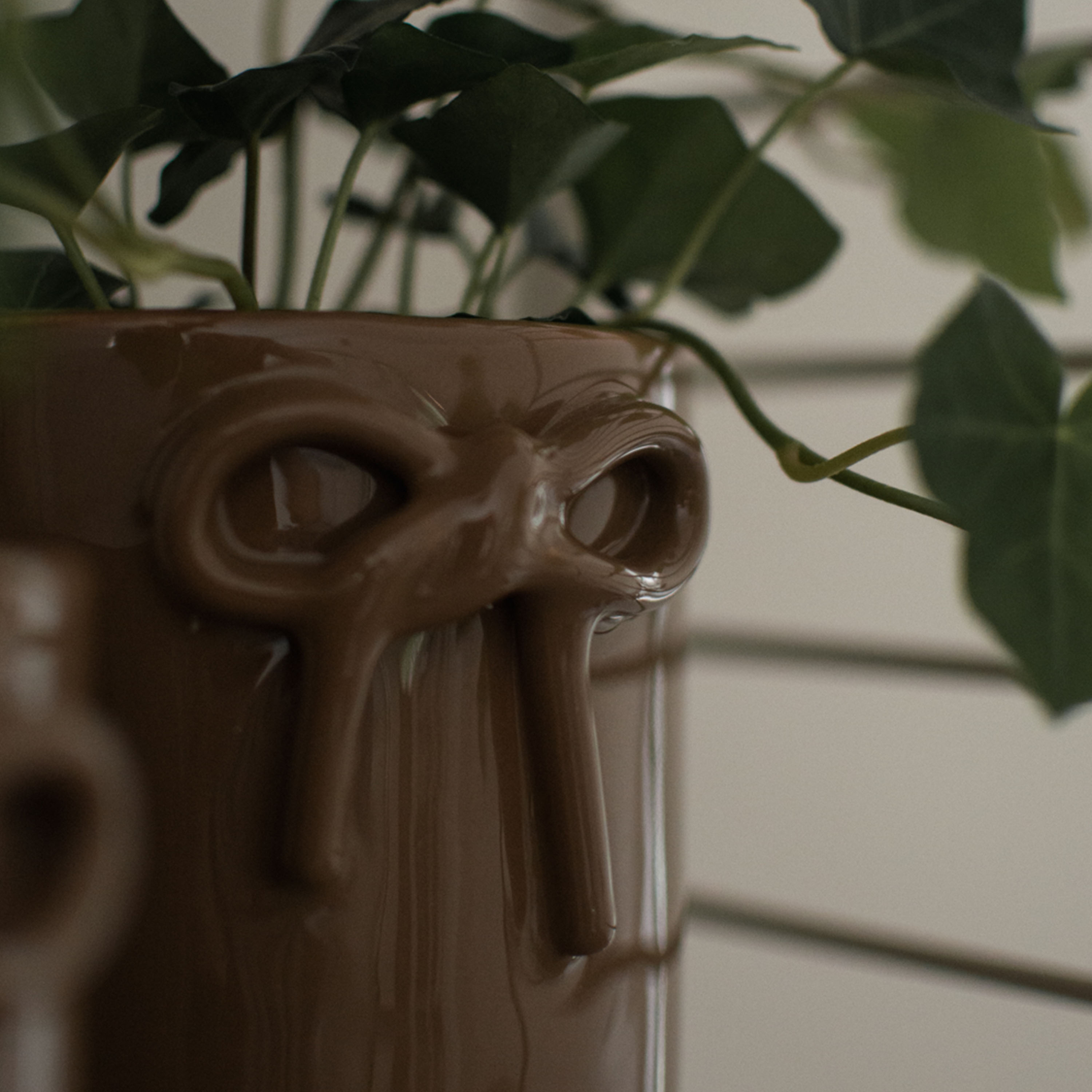 DBKD Bow Maljakko Shiny Nougat Large