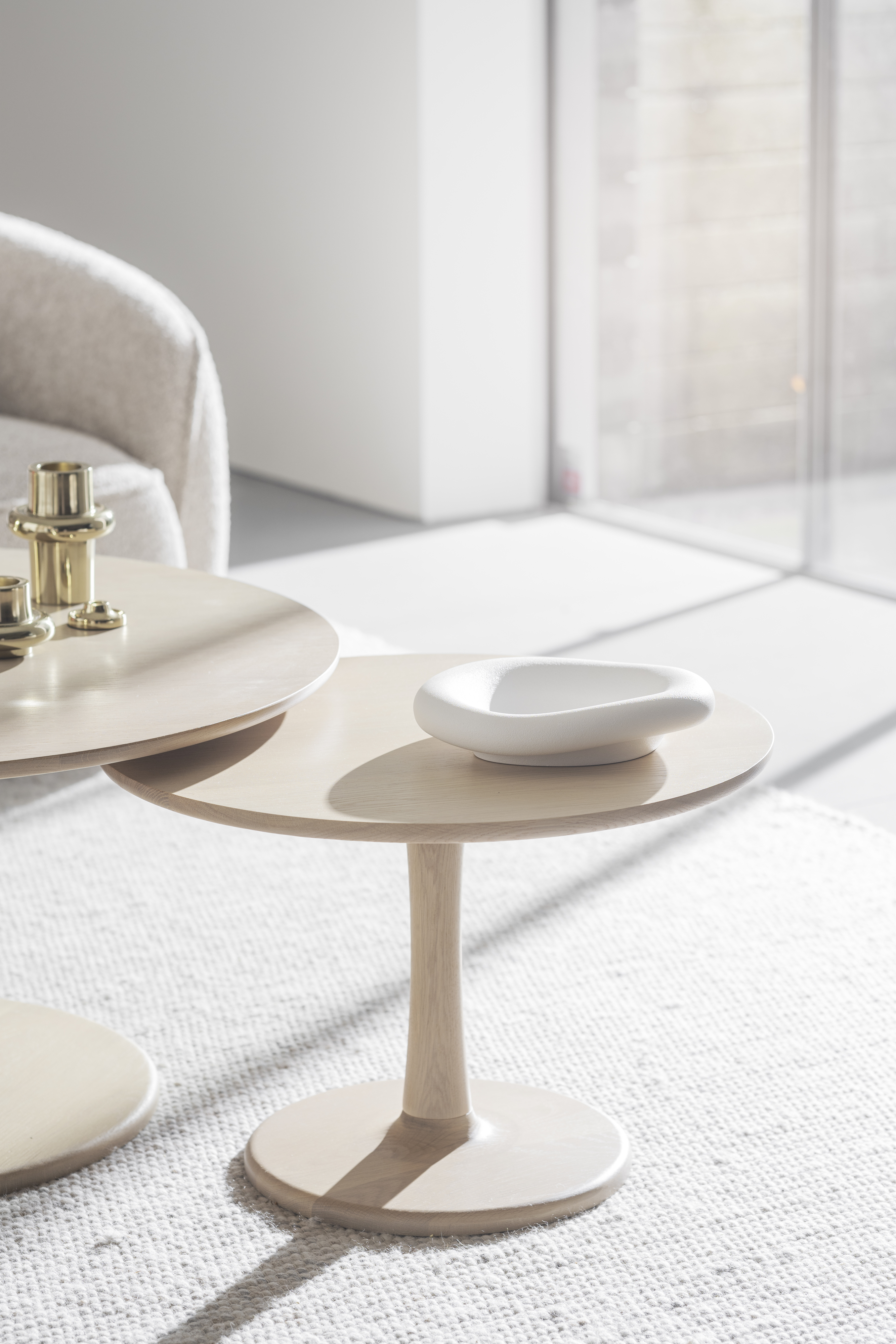 Rowico Home Hobart Soffbord Vitpigmenterad Ek Ø60