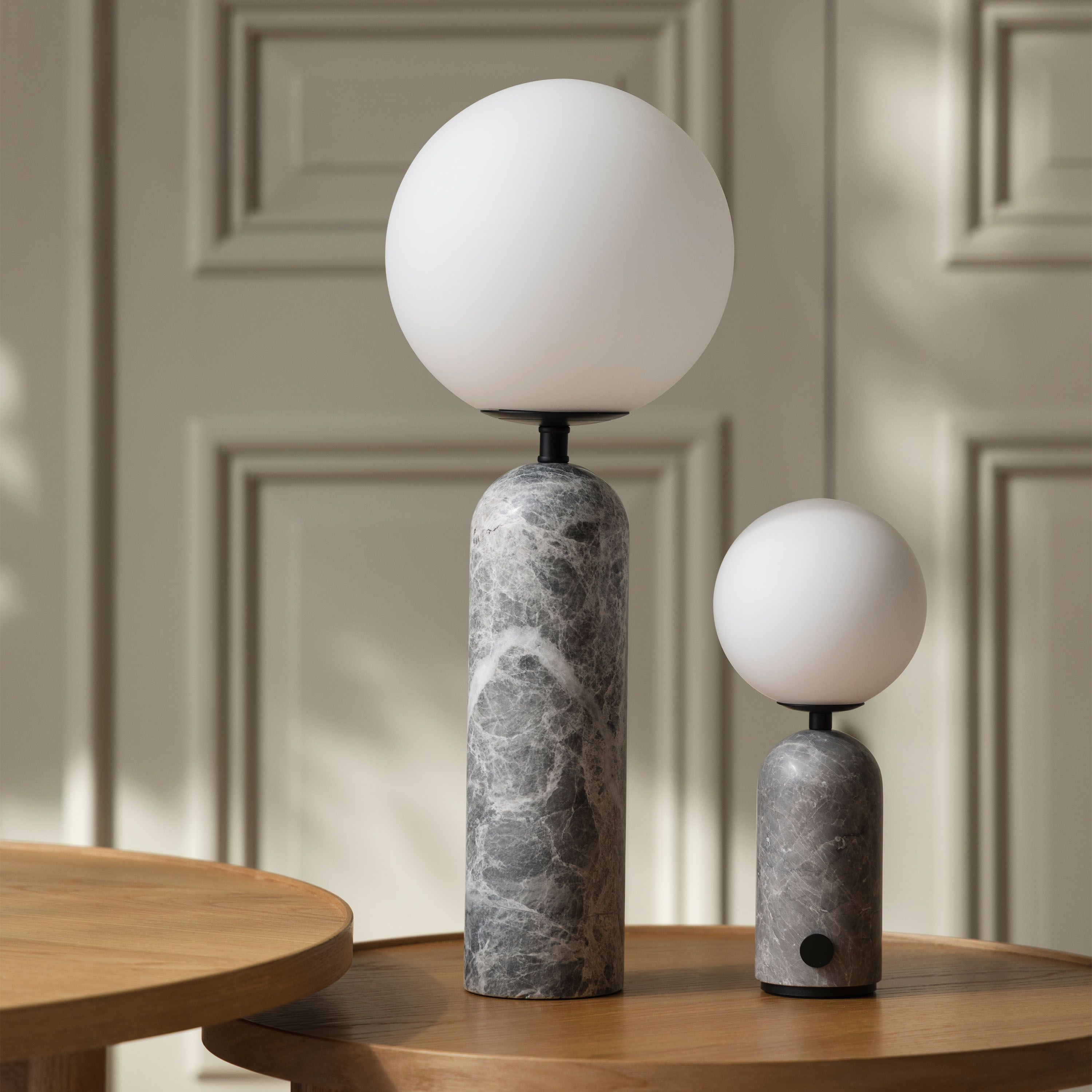 Globen Lighting Torrano Tragbare Tischlampe Grauer Marmor