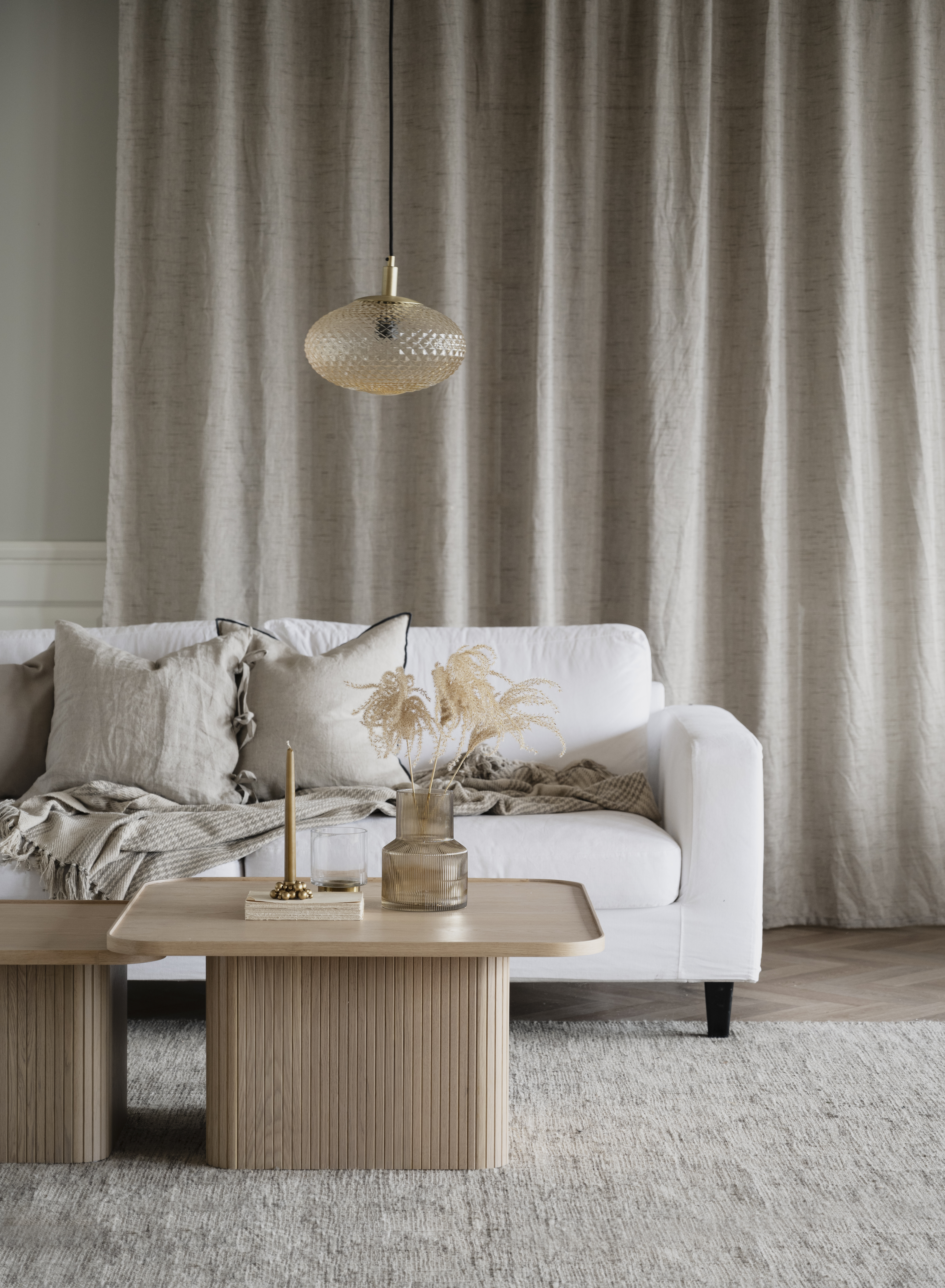 Rowico Home Sullivan Couchtisch Weiß pigmentierte Eiche 80x80cm