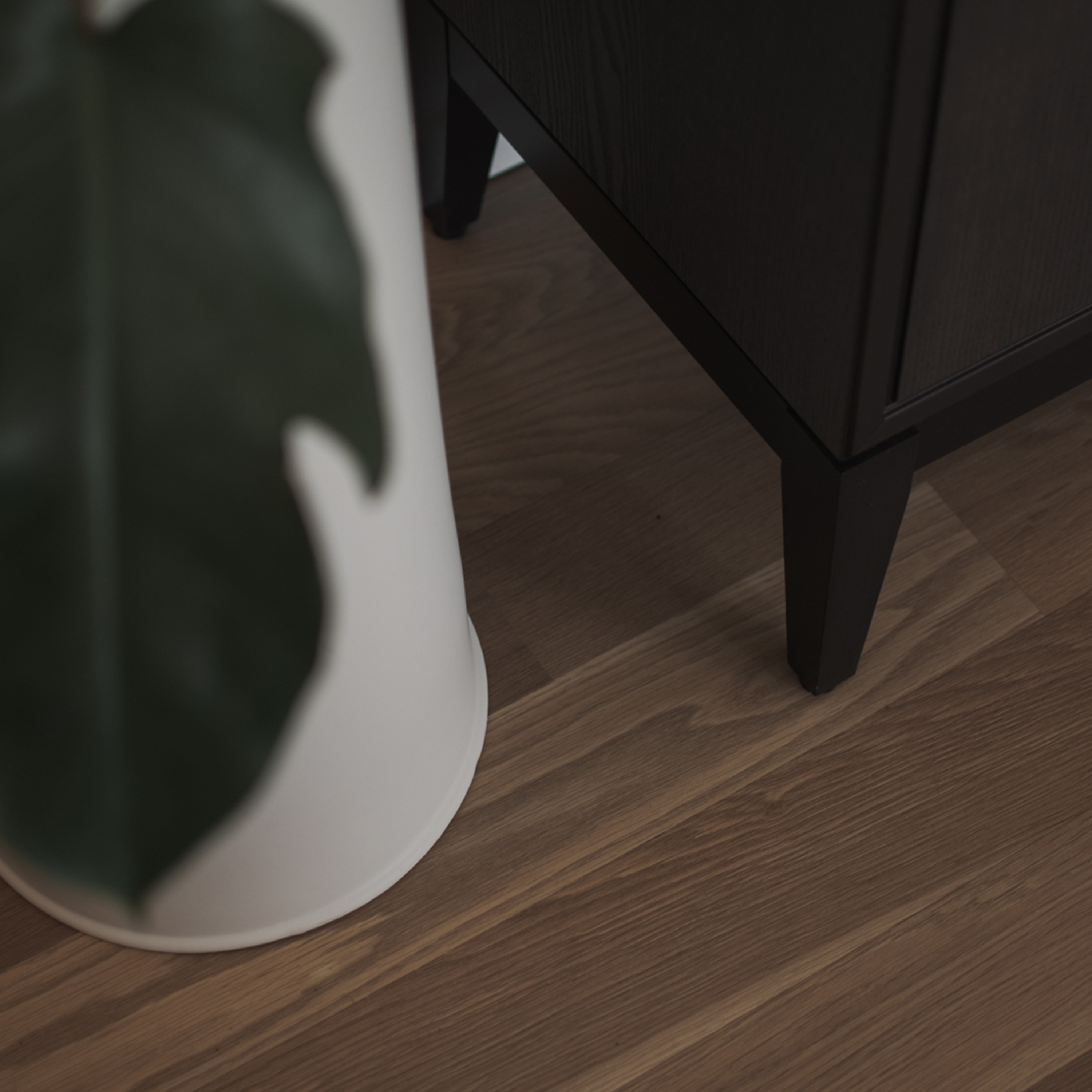 DBKD Astillbe Golvvas White 60cm