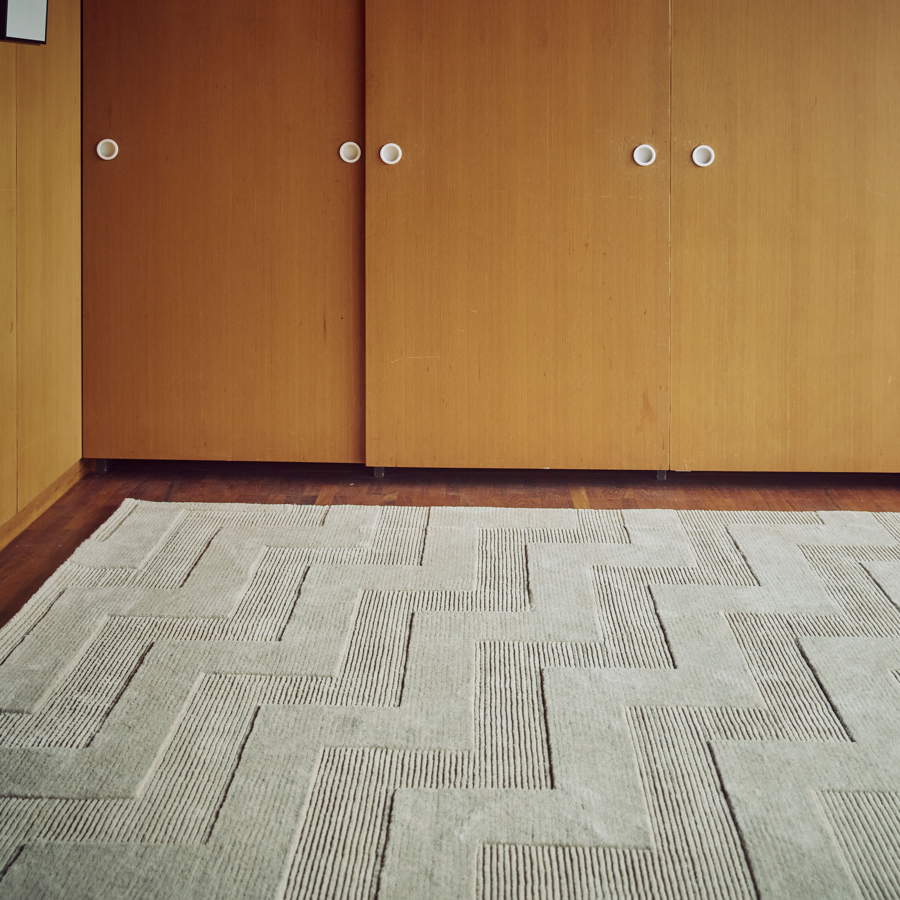 Tinted Valmont Ullmatta Beige Melange 200x300