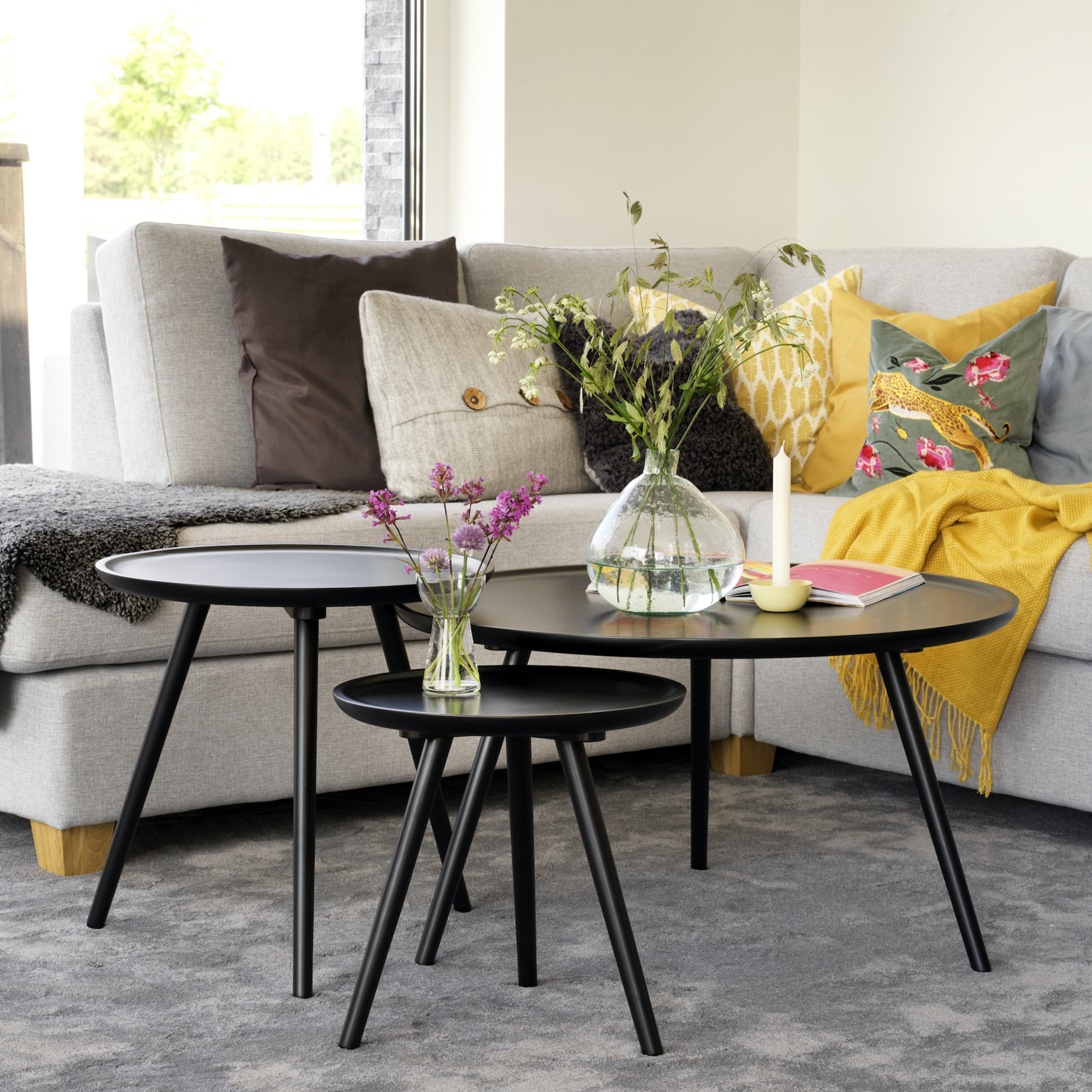 Rowico Home Daisy Soffbord Svart Ø55