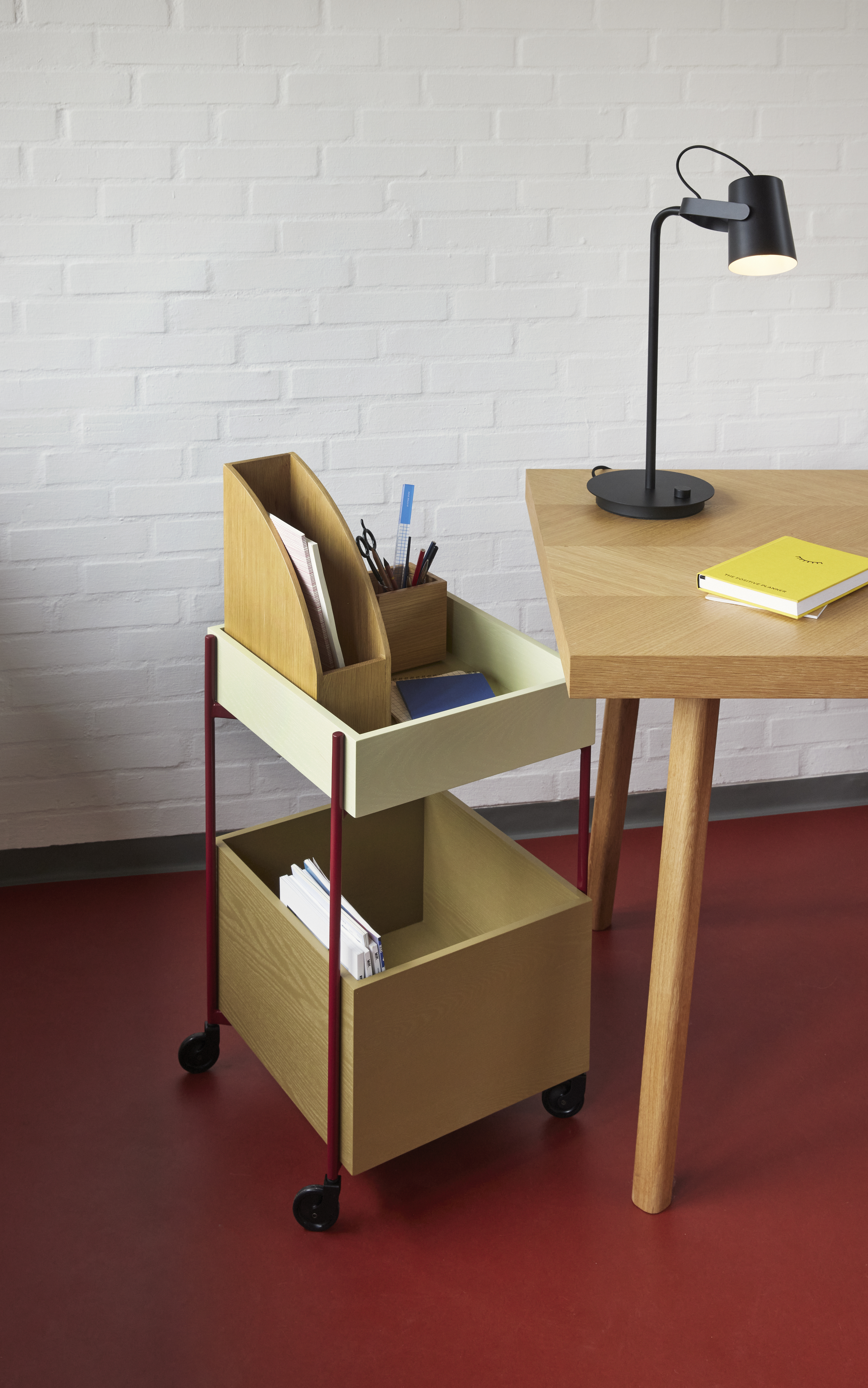 Hübsch Ardent Tischlampe Schwarz