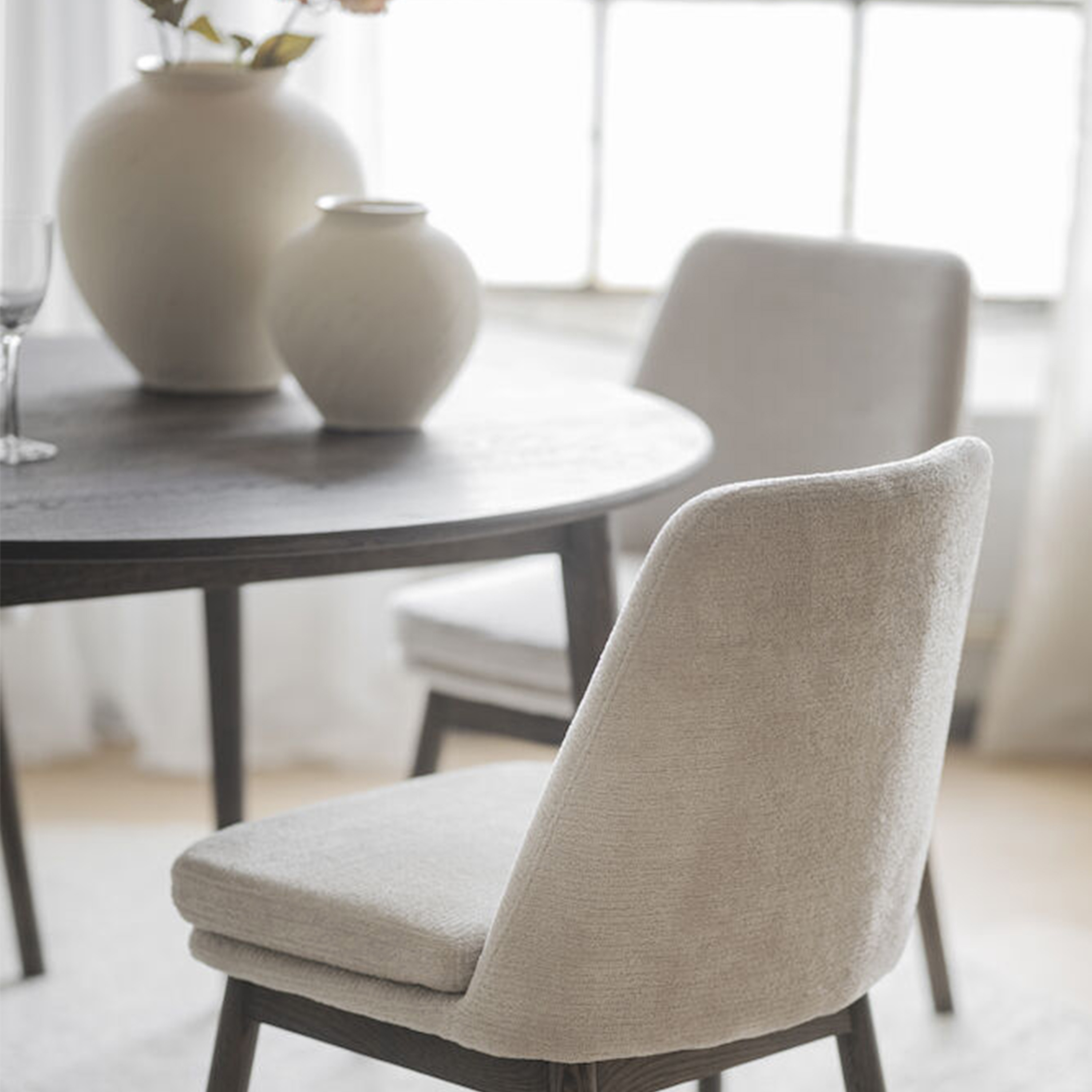 Rowico Home Tyler Matbord Brun Ø120+45