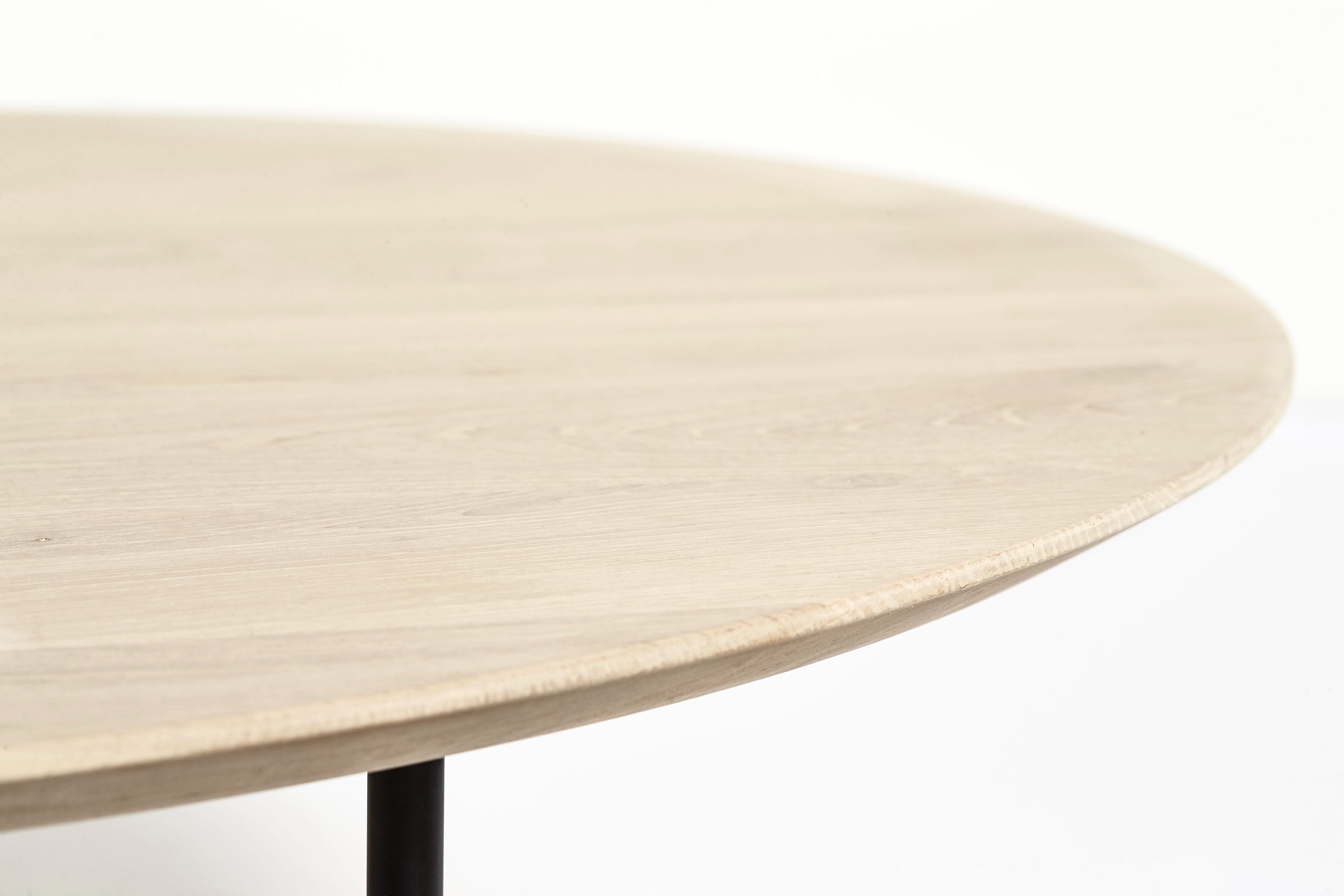 Mavis Tribeca Soffbord Såpad Ek/Svart Ø110