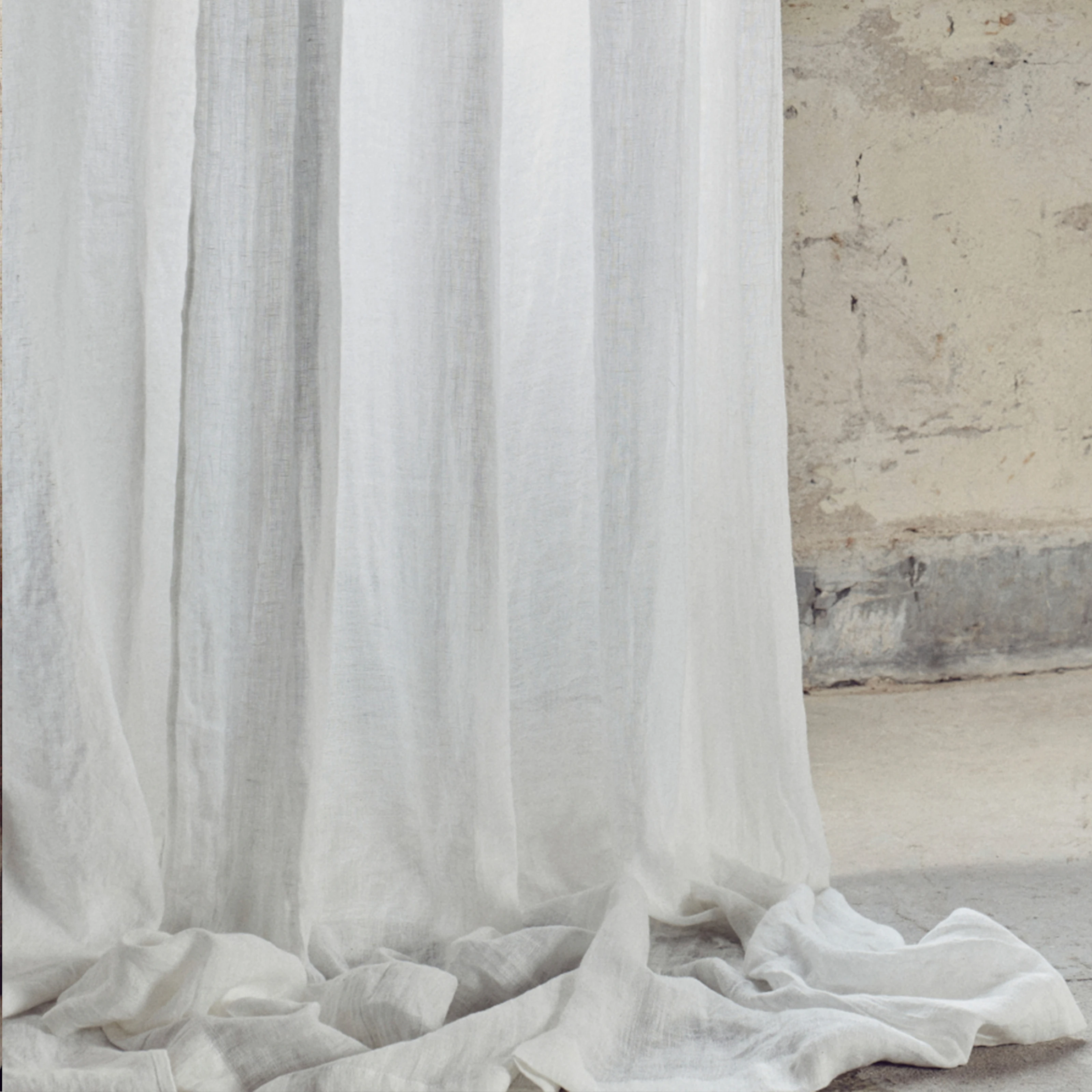 Airy Gardinlengde Lin Natural Offwhite 140x280