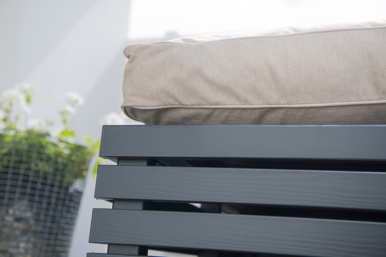 Hillerstorp Bara Vara Nojatuoli Myrskynharmaa