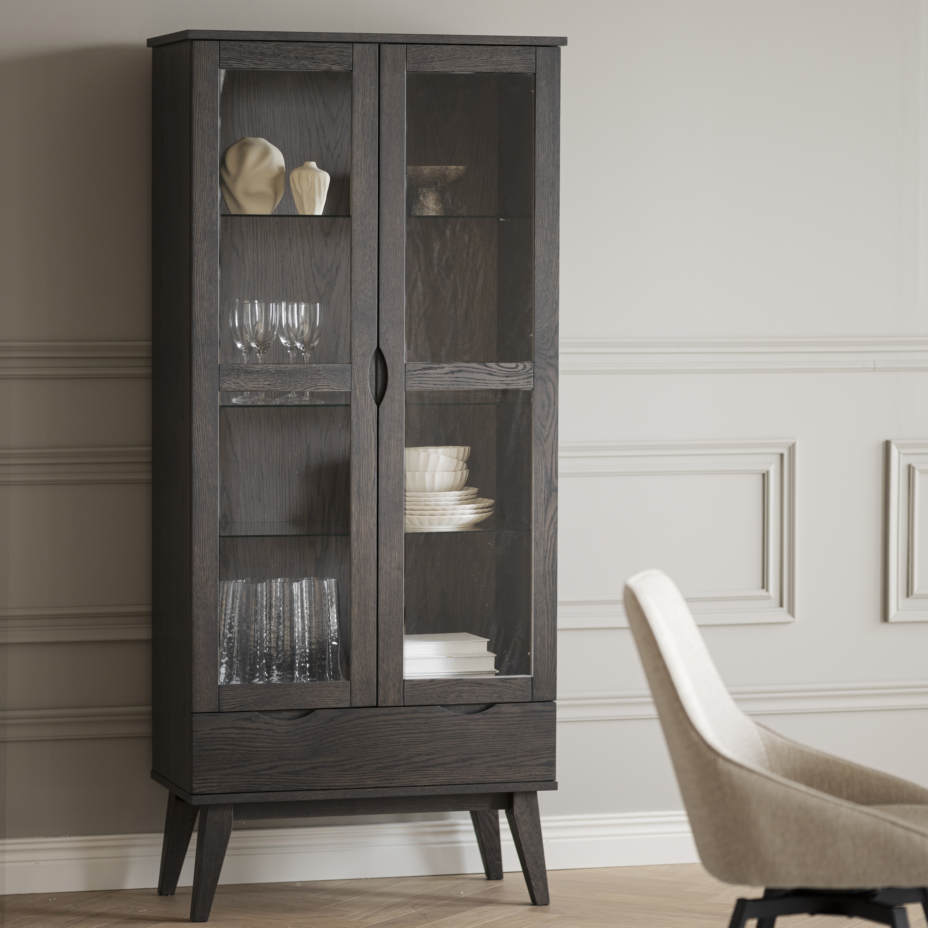 Rowico Home Filippa Vitrine Schrank Dunkelbraun 185cm