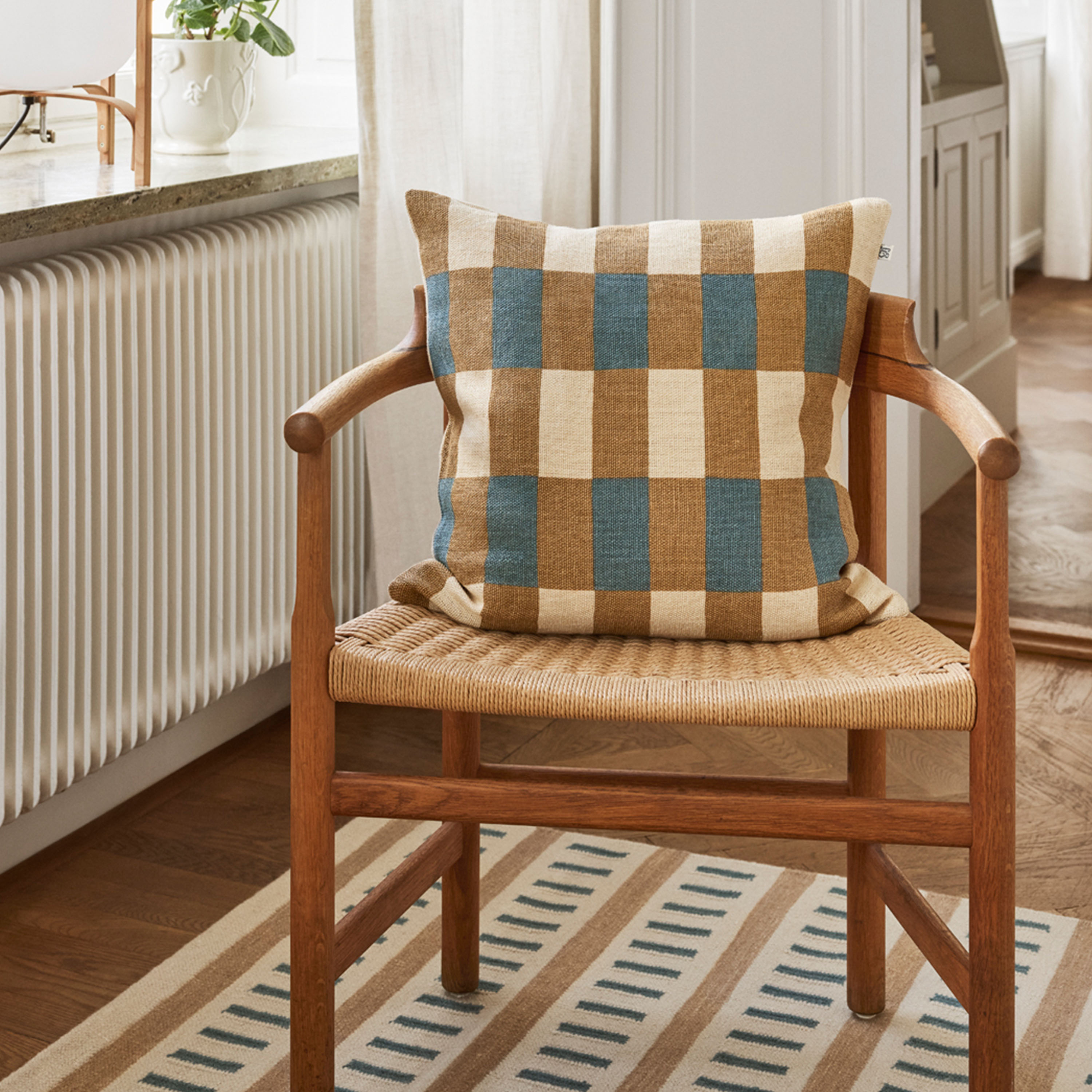Marari Tyynyliina Khaki/Heaven Blue 50x50