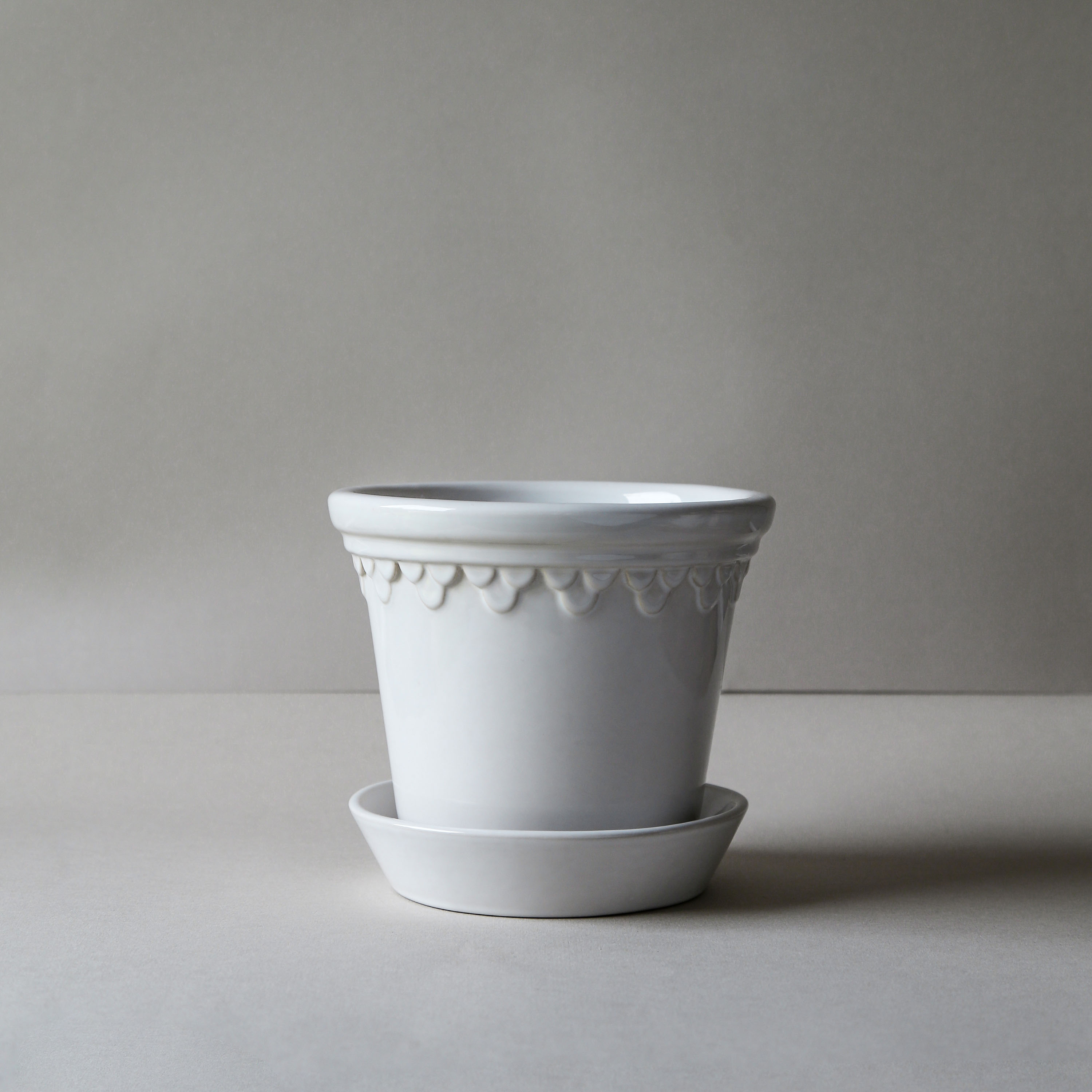 Bergs Potter Københavner purkki lautasella Lasitettu mineraalivalkoinen Ø14