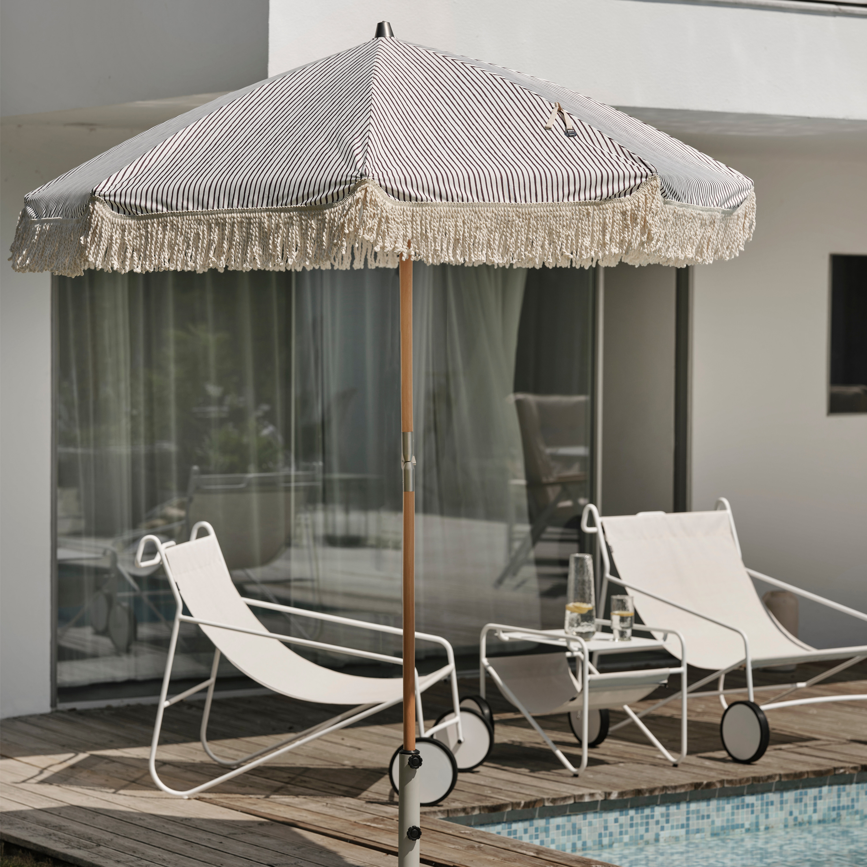 Brafab Poul Loungefåtölj Vit