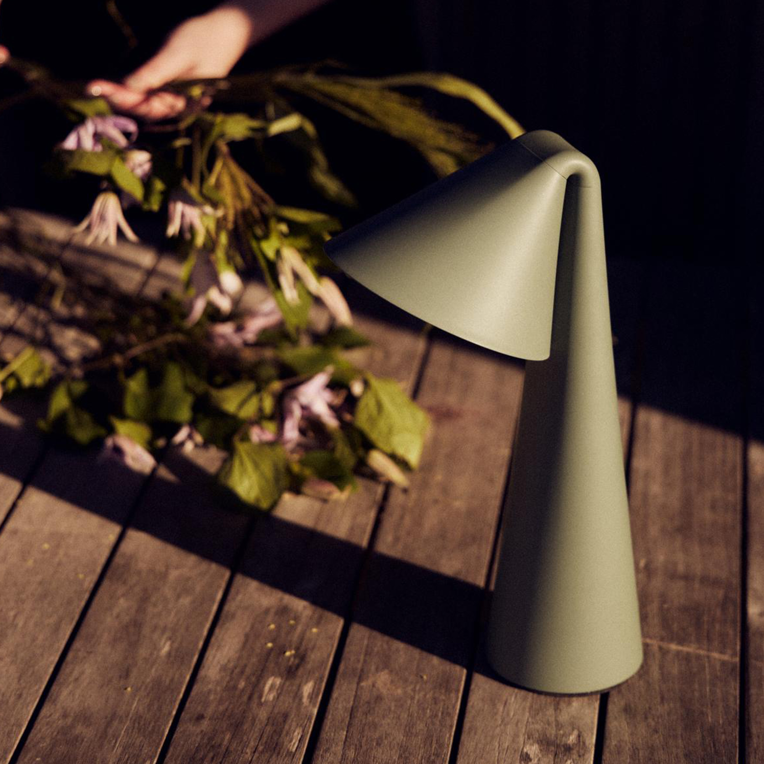 Frandsen Ami Por Tischlampe Sage Green 31cm