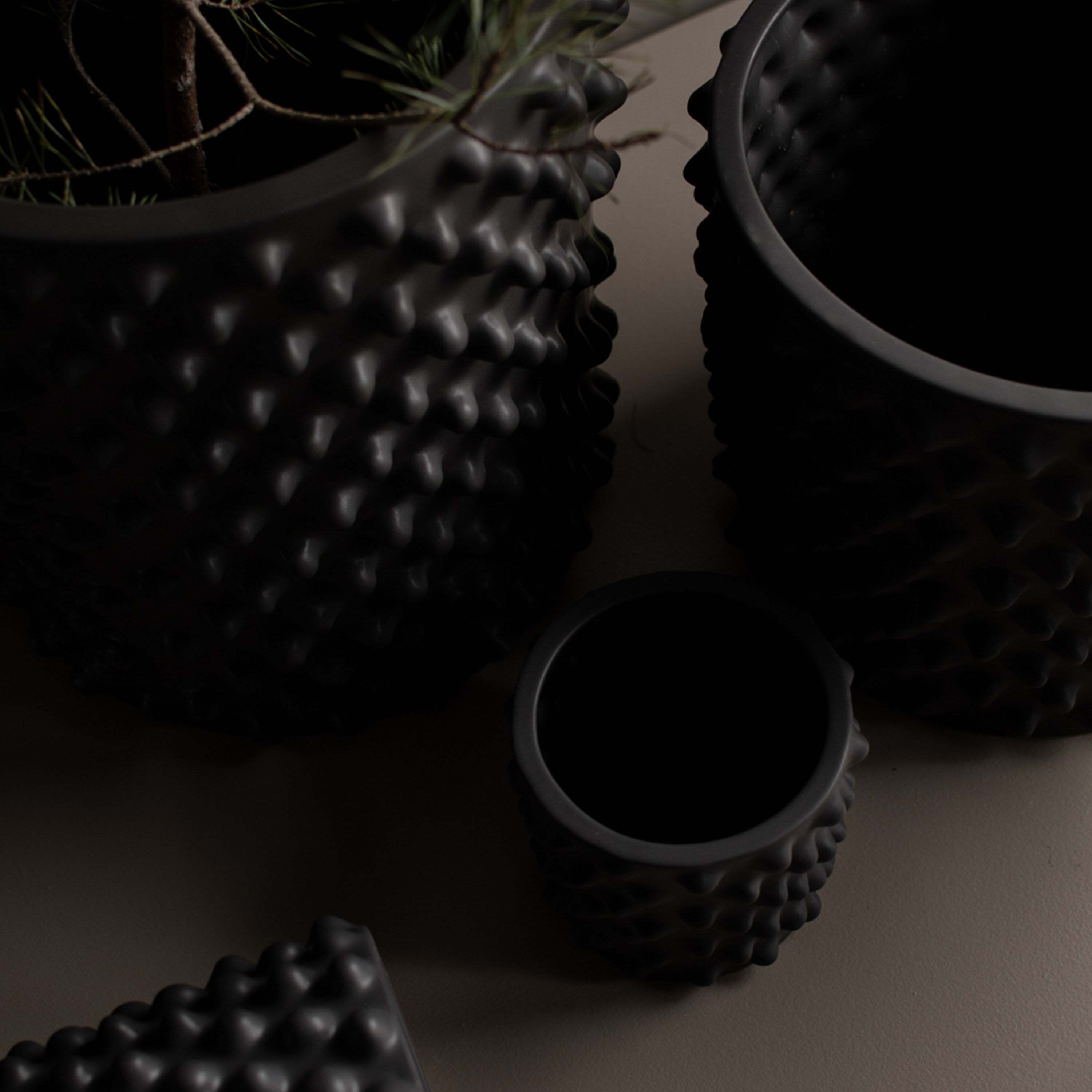 DBKD Cloudy Kruka Dark Grey Small