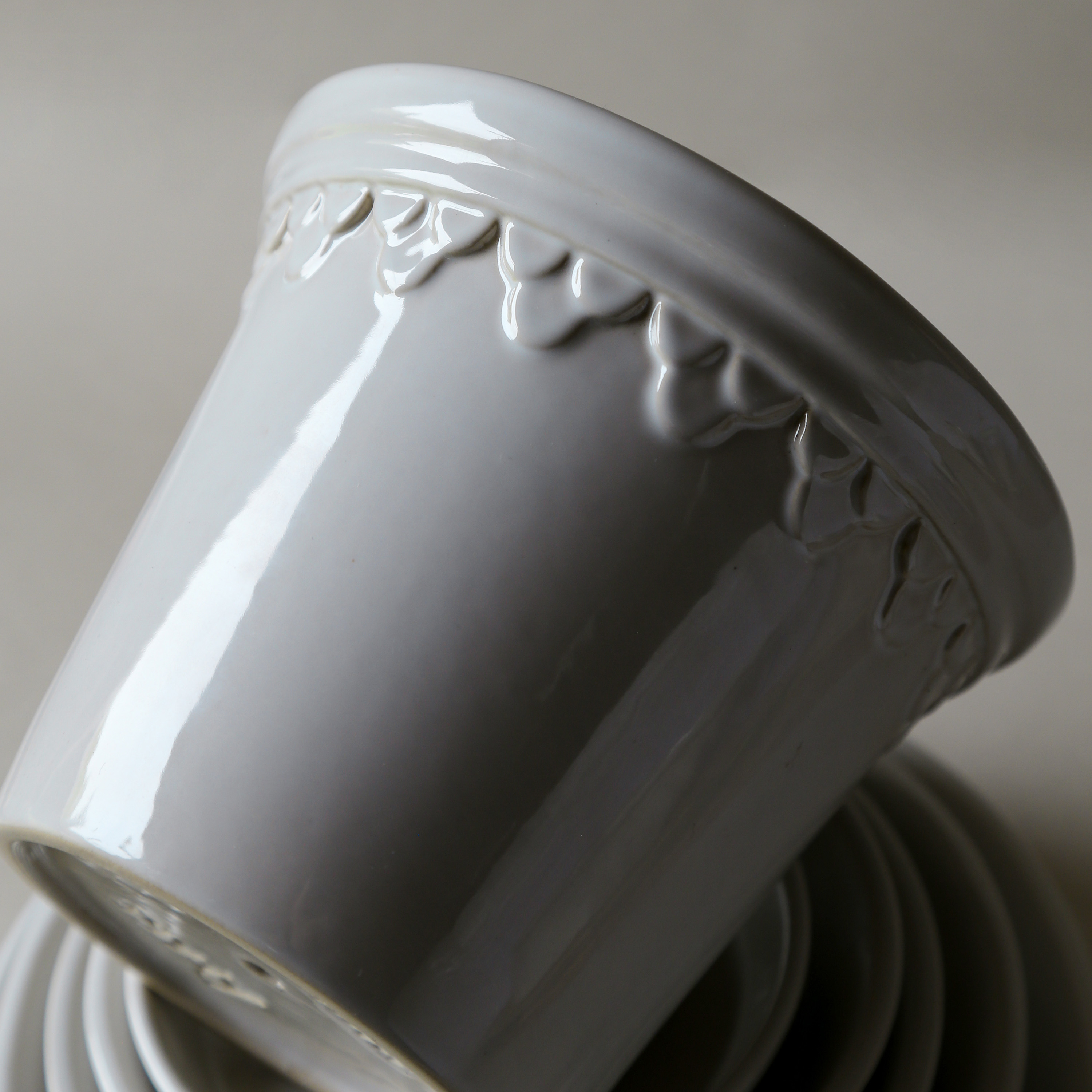 Bergs Potter Københavner Purkki lautasella Lasitettu mineraalivalkoinen Ø18