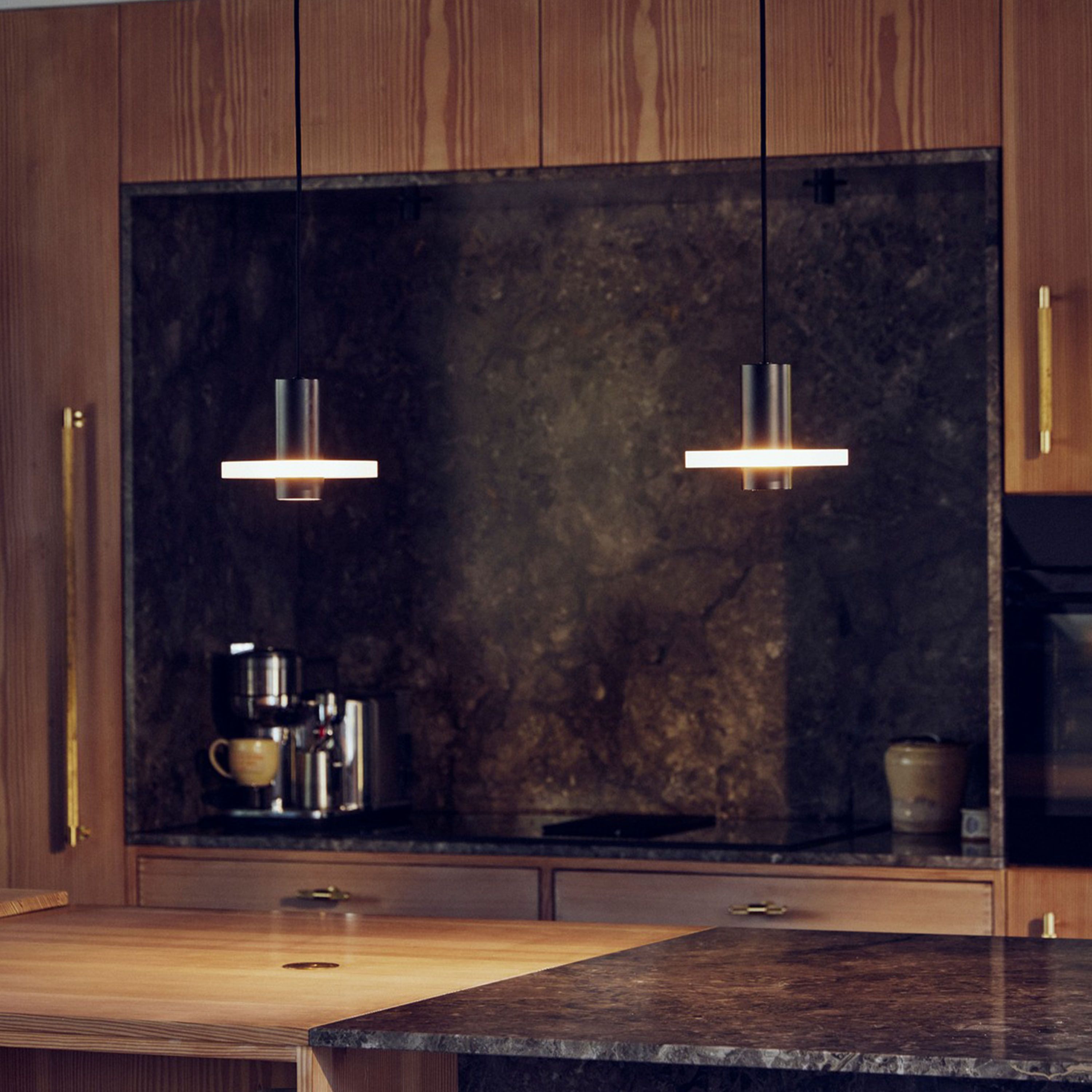 Frandsen Flake Taklampa Frosted Matt Black Ø19