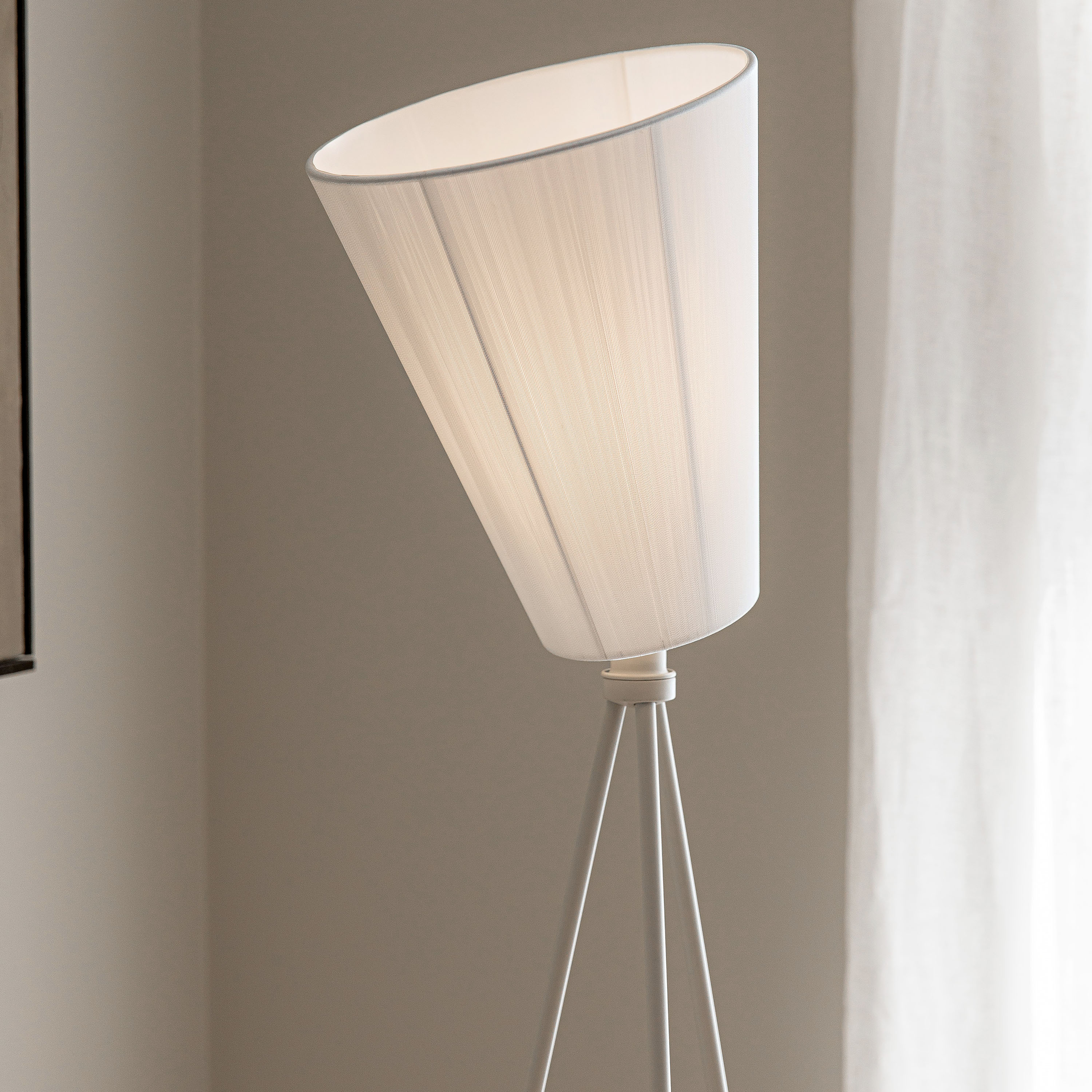 Northern Oslo Wood Gulvlampe Skjerm White