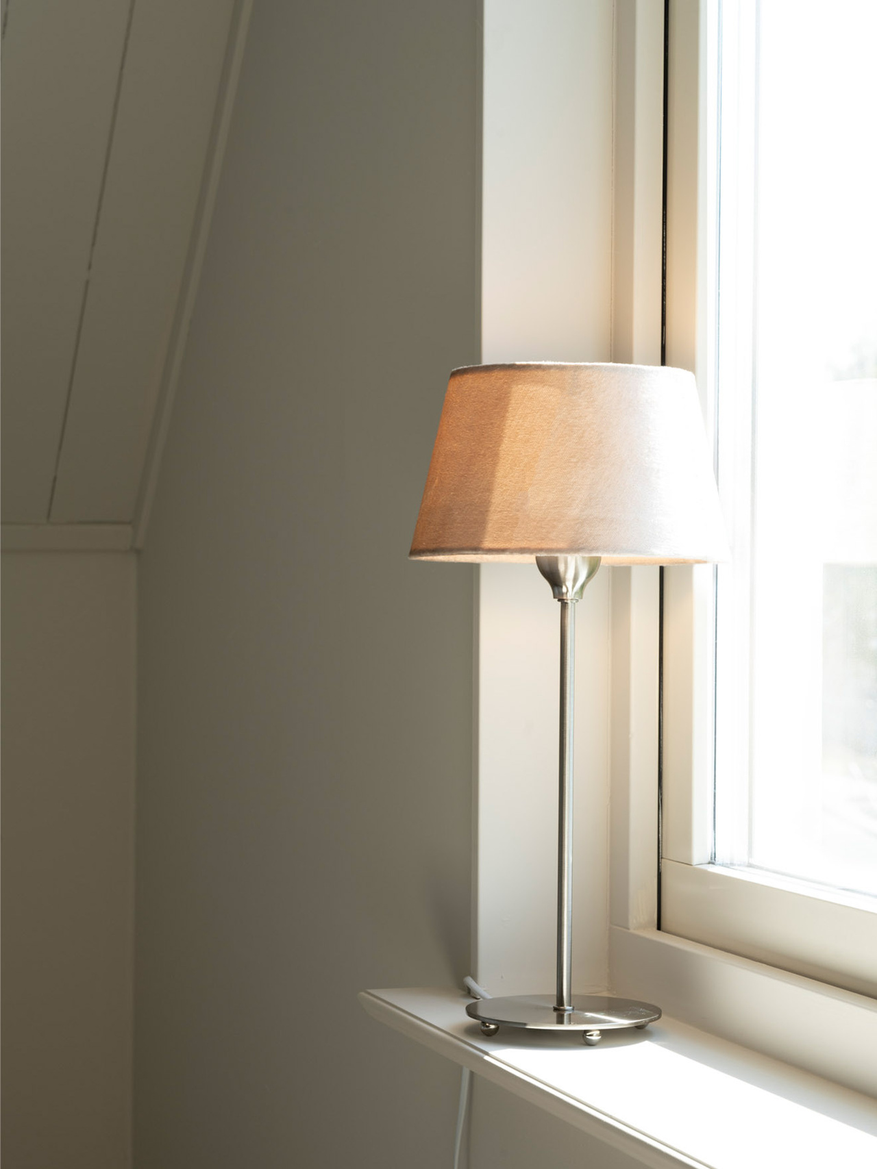 Watt &amp; Veke Line Lampunjalka Matt Chrome 45cm