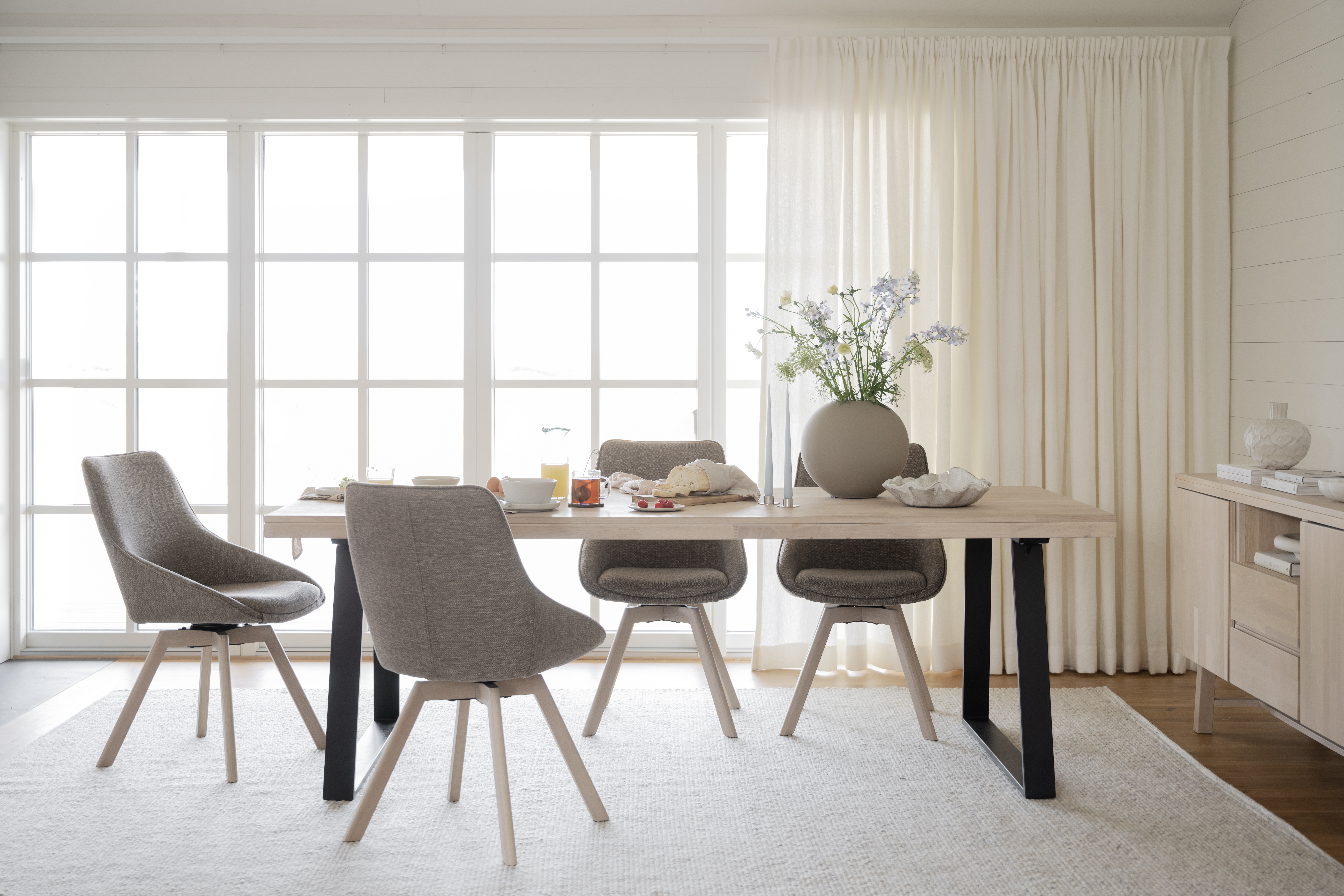 Rowico Home Brooklyn Matbord U-ben Vitpigmenterad Ek 220cm