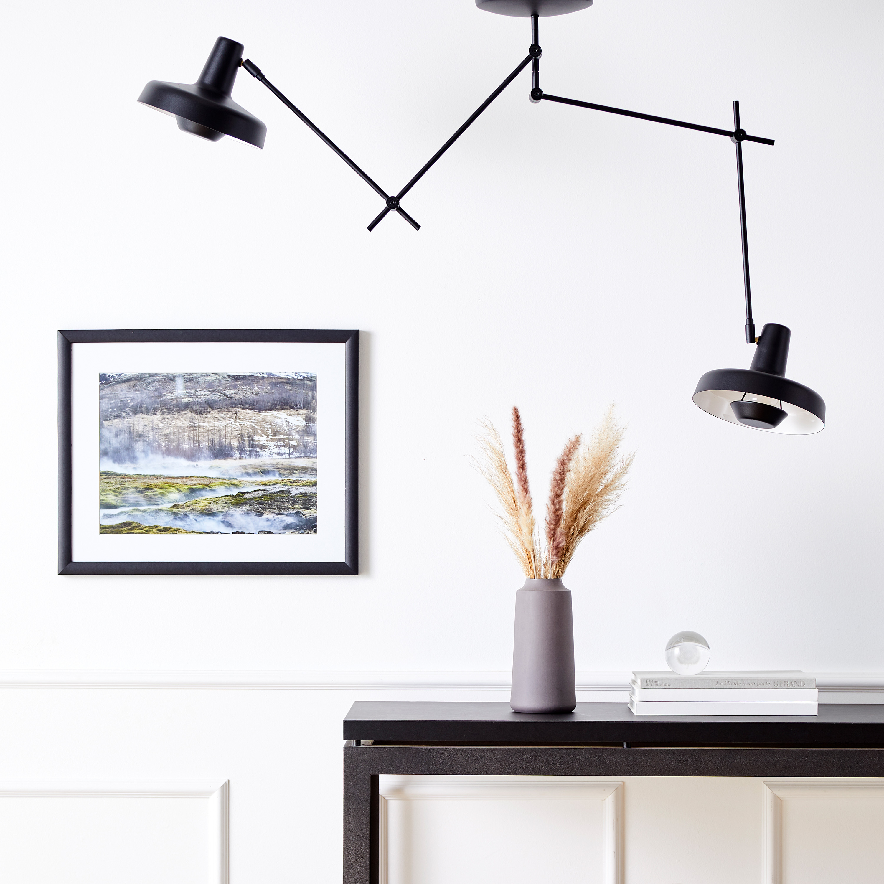 Grupa Arigato Kattovalaisin Double Black