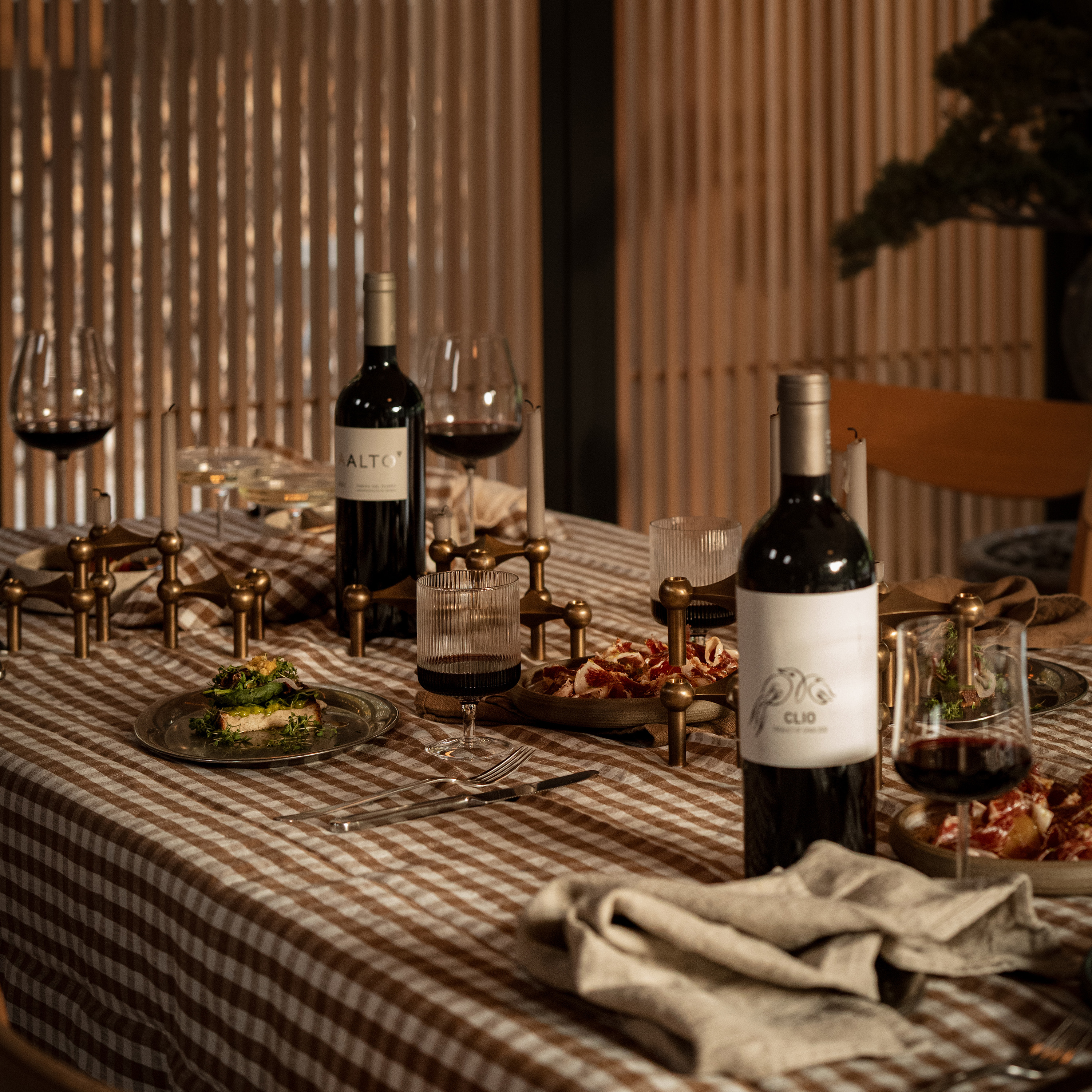 Lovely Linen Misty Pöytäliina Pellava Square Almond 145x380