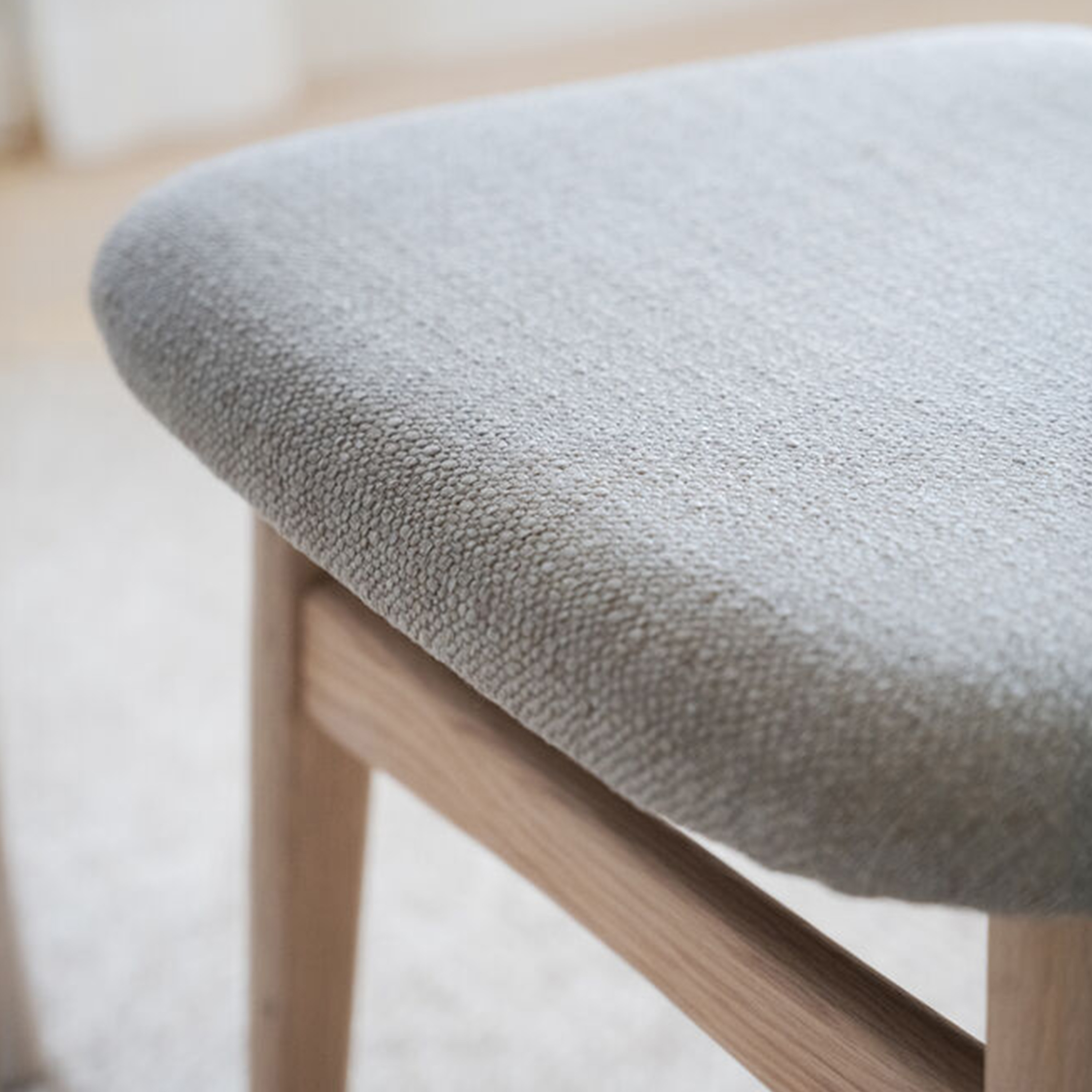 Rowico Home Rodham Matstol Vitpigment Ek/Gråbeige