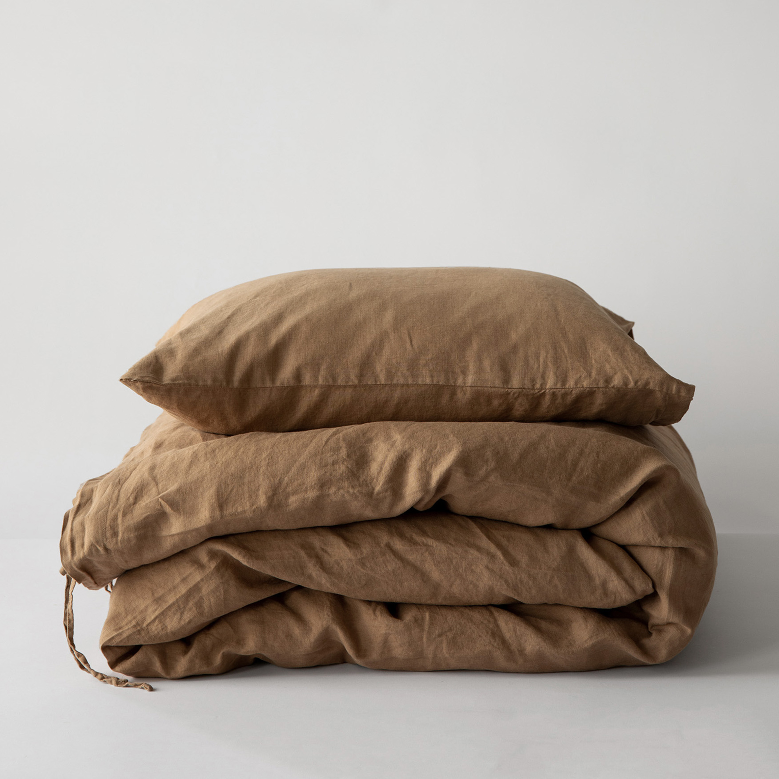 Tell me more Påslakan Linne Hazelnut Dubbel