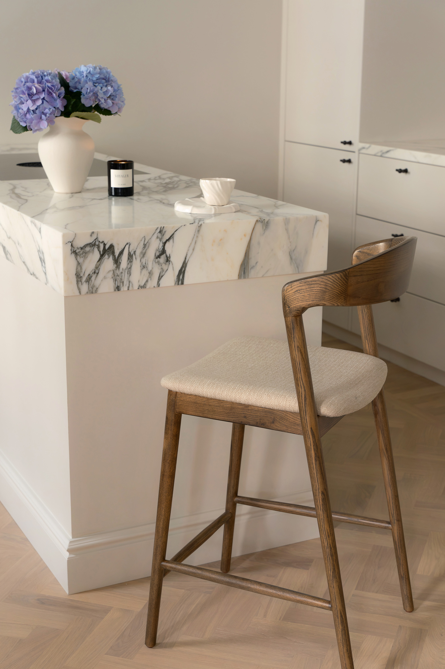 Sleepo Collection Casper-baarituoli Ruskea Petsattu/Luonnollinen