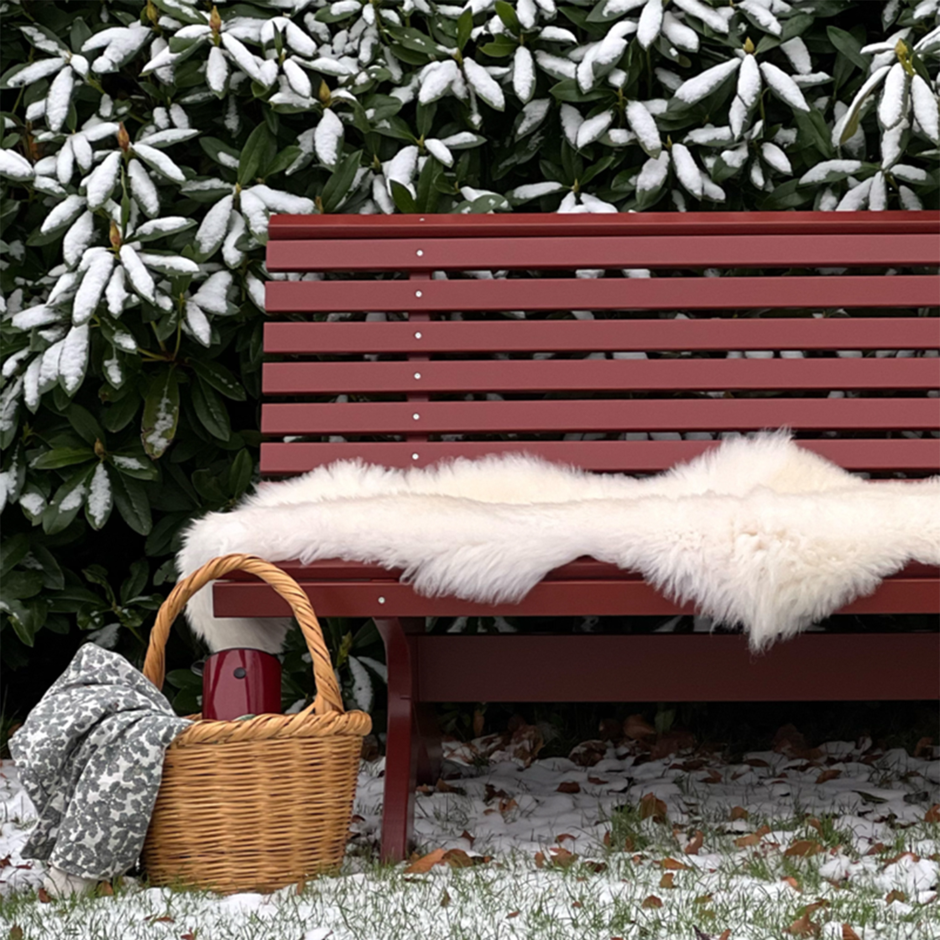 Hillerstorp Lund Sohva Oksidinpunainen