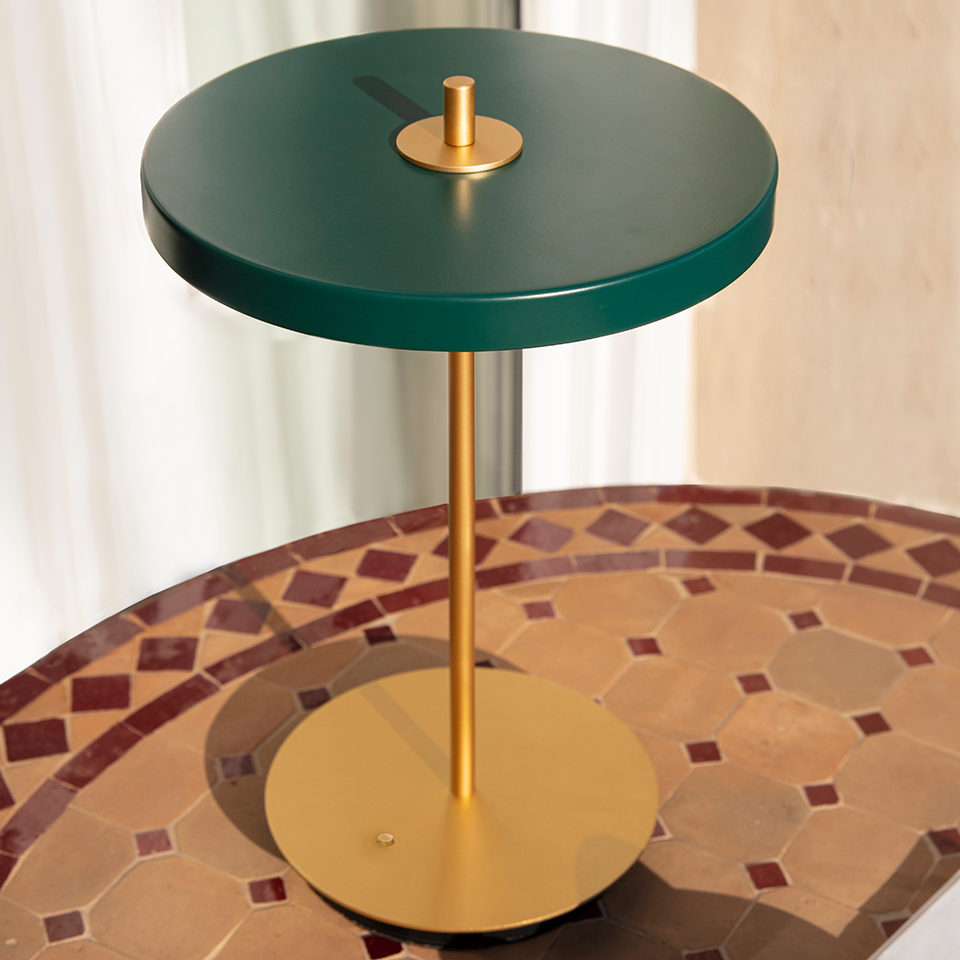 Umage Asteria Move Tragbare Tischleuchte Forest Green
