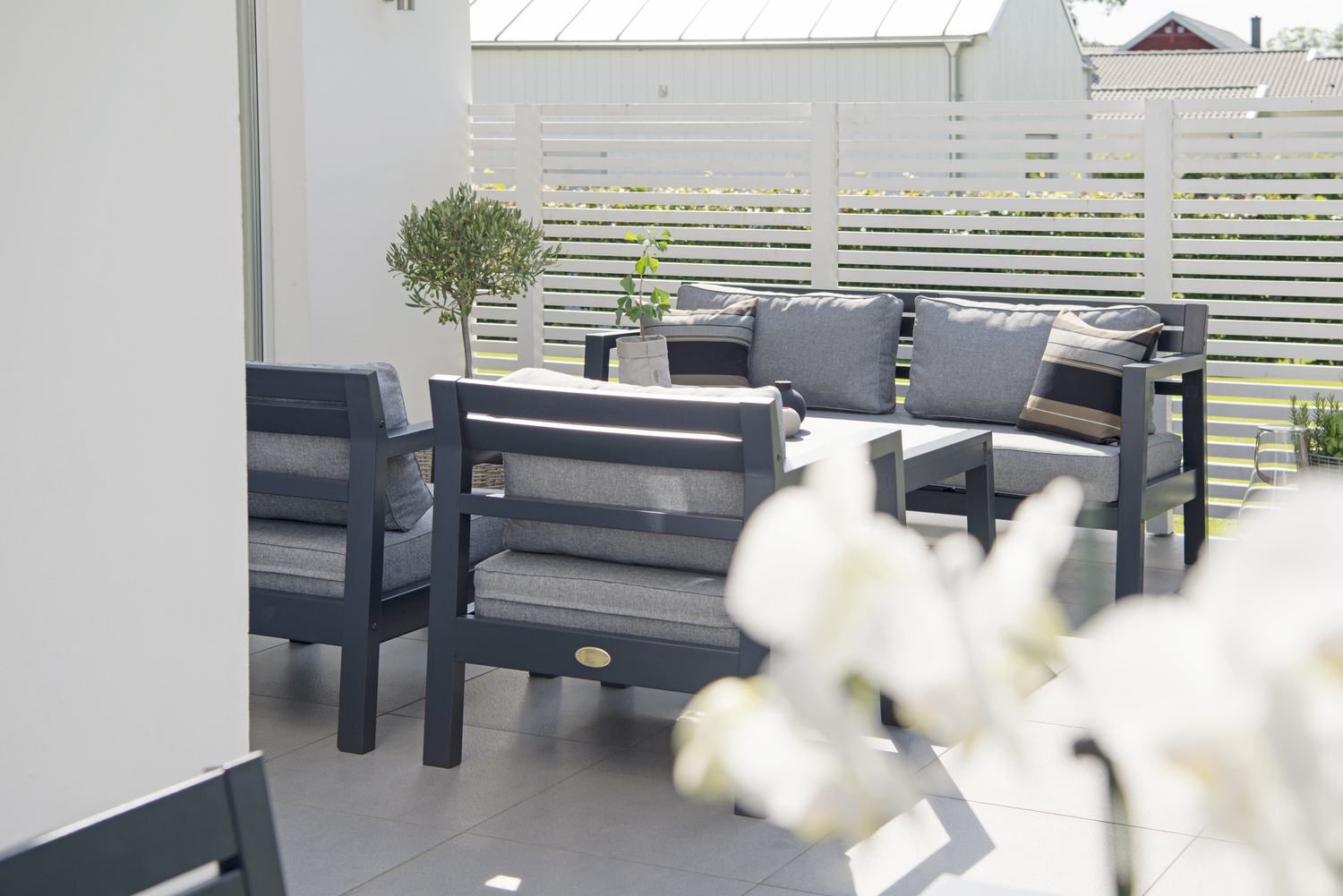 Hillerstorp Stoltö Loungesohva Myrskynharmaa