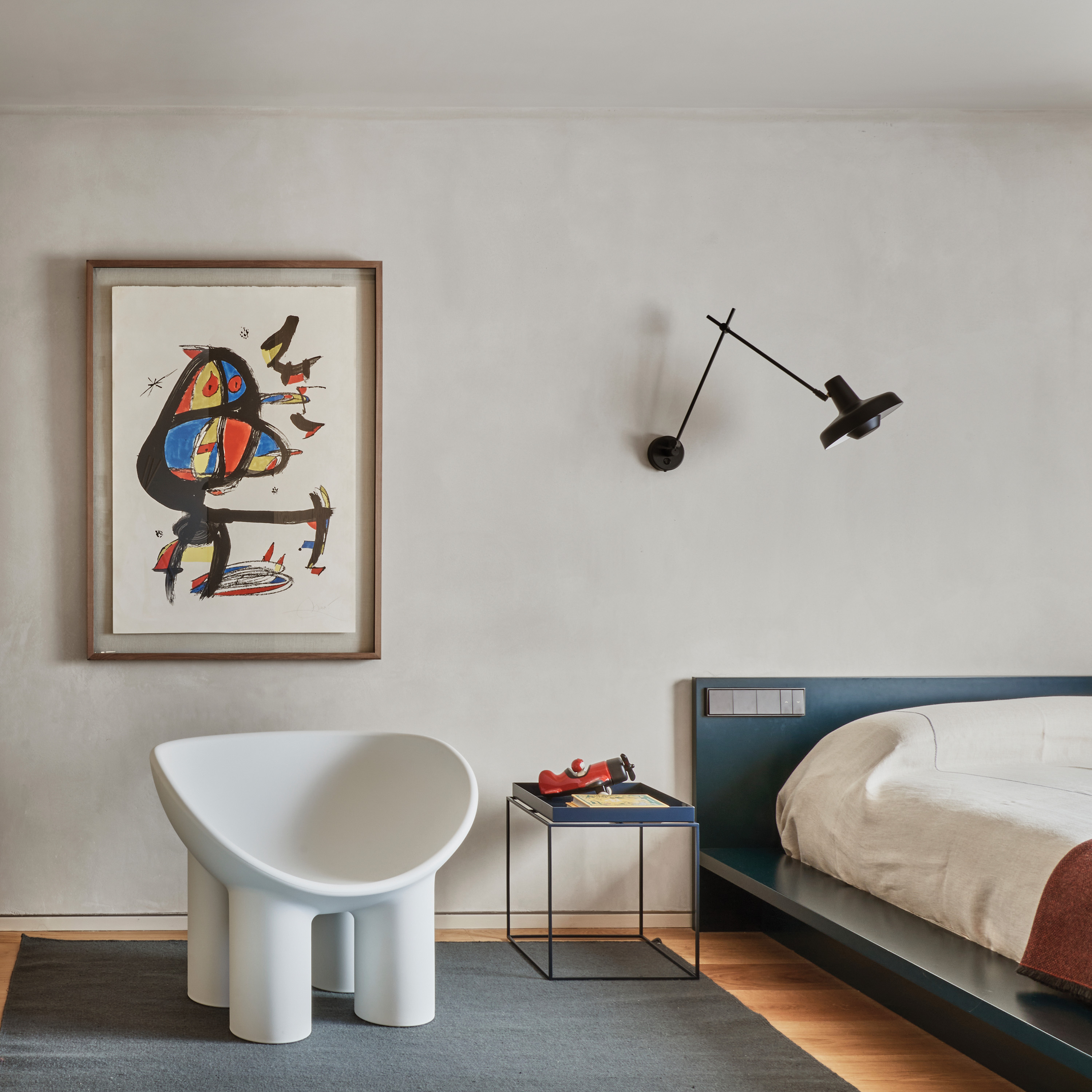 Grupa Arigato Seinävalaisin Black