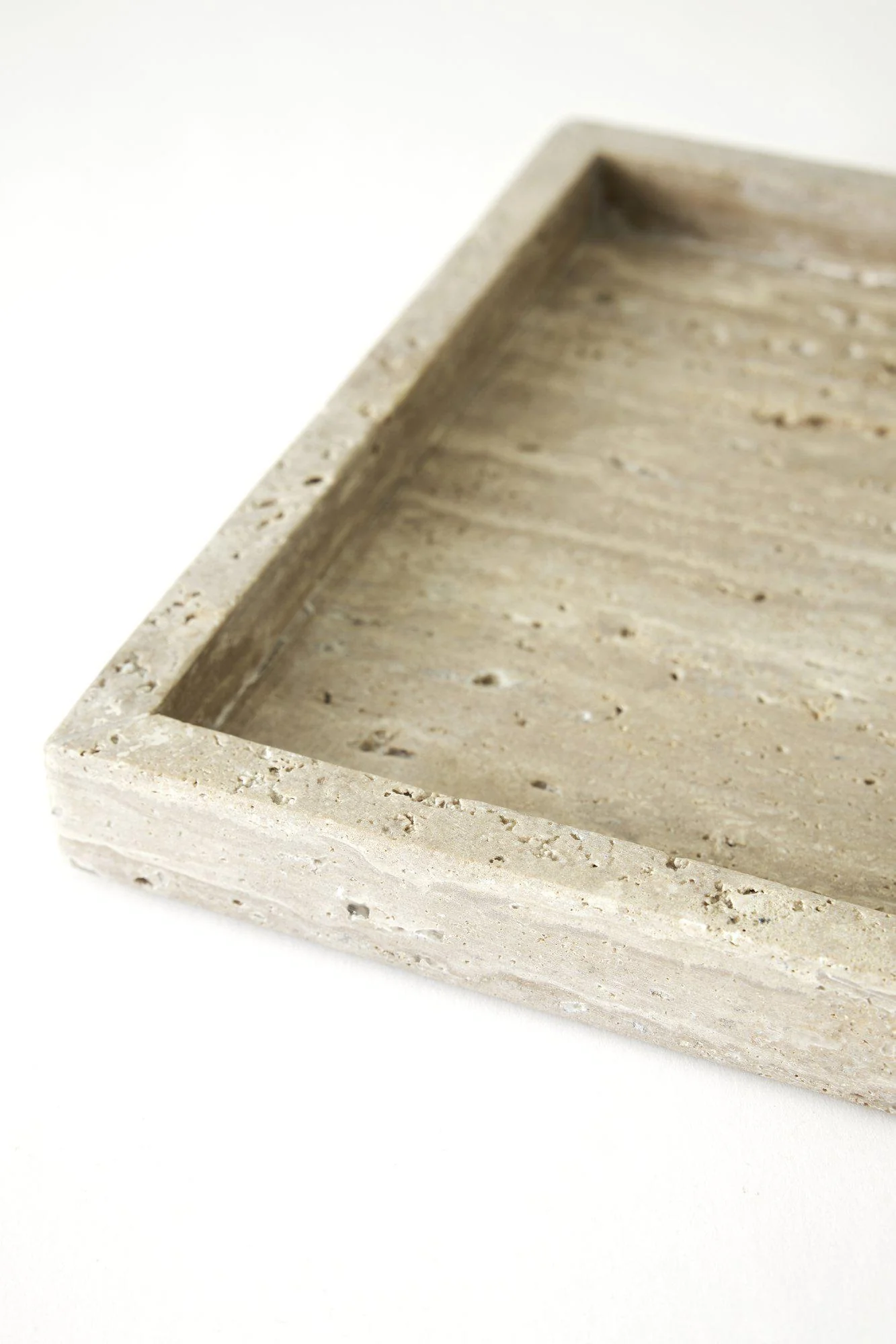 Jakobsdals Mae Rechteckiger Fat Travertin