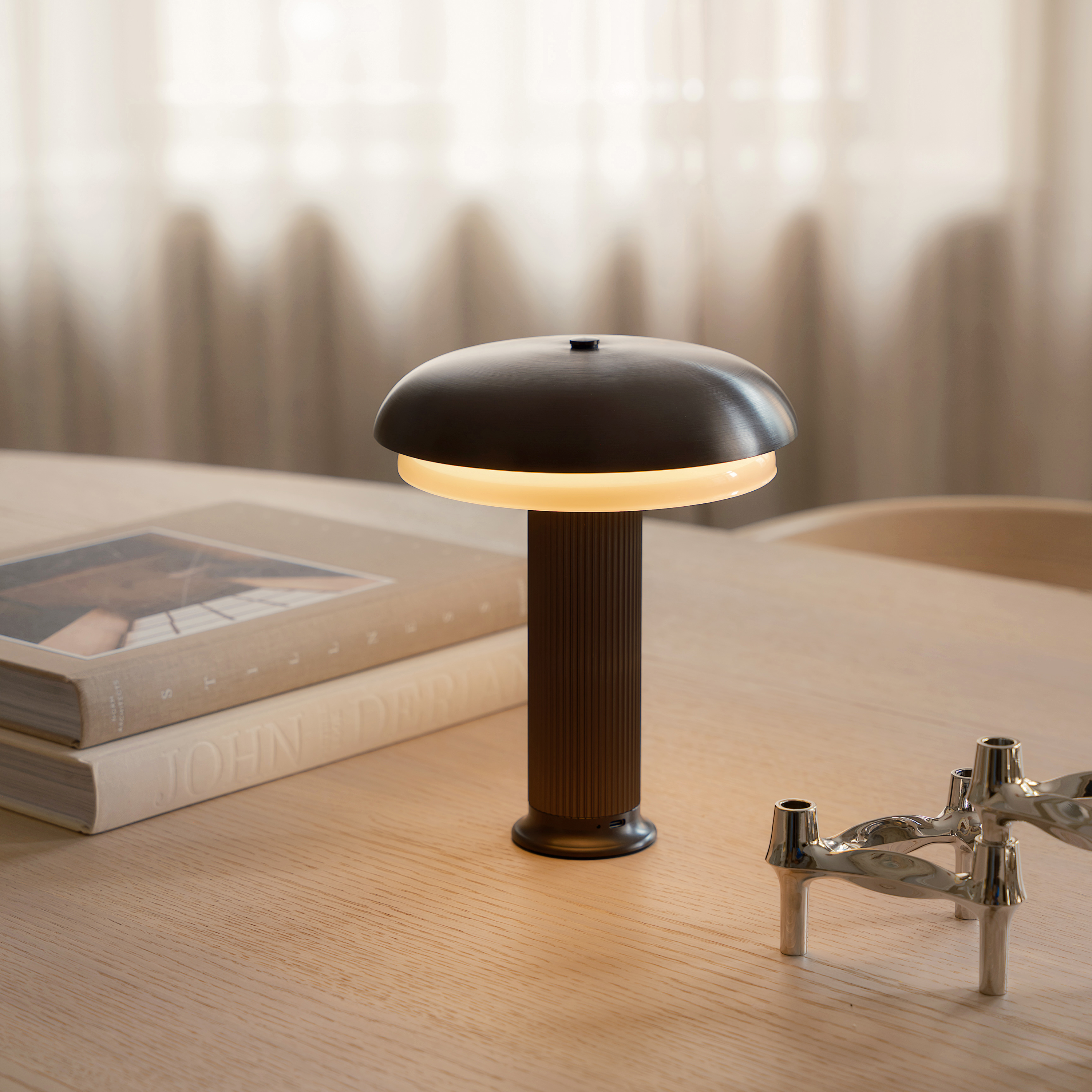 LYFA Noote Portabel Bordslampa Bronze 20cm