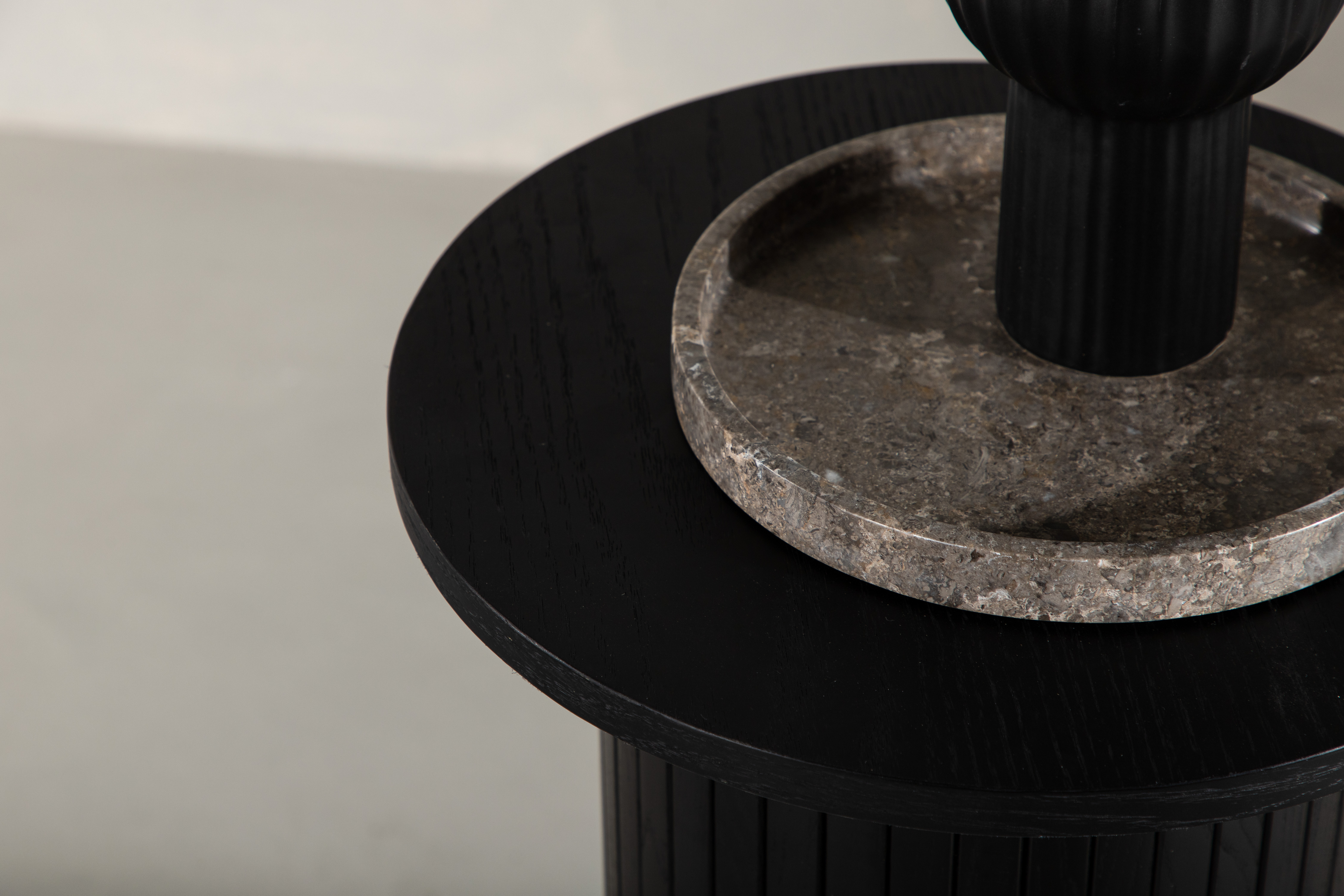 Venture Home Nils Sidobord Svart 40x40