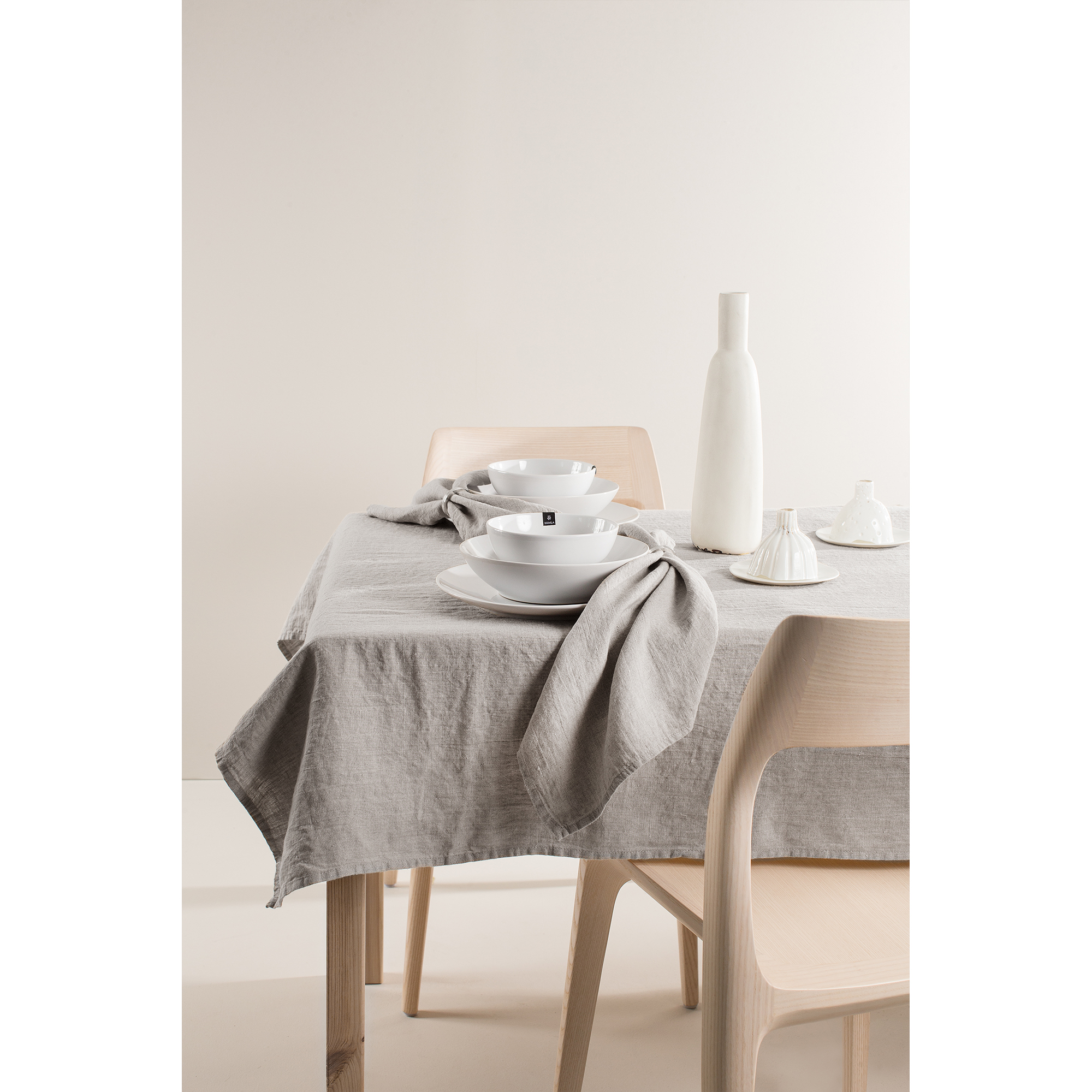 Himla Sunshine Linentischdecke Ash 145x250