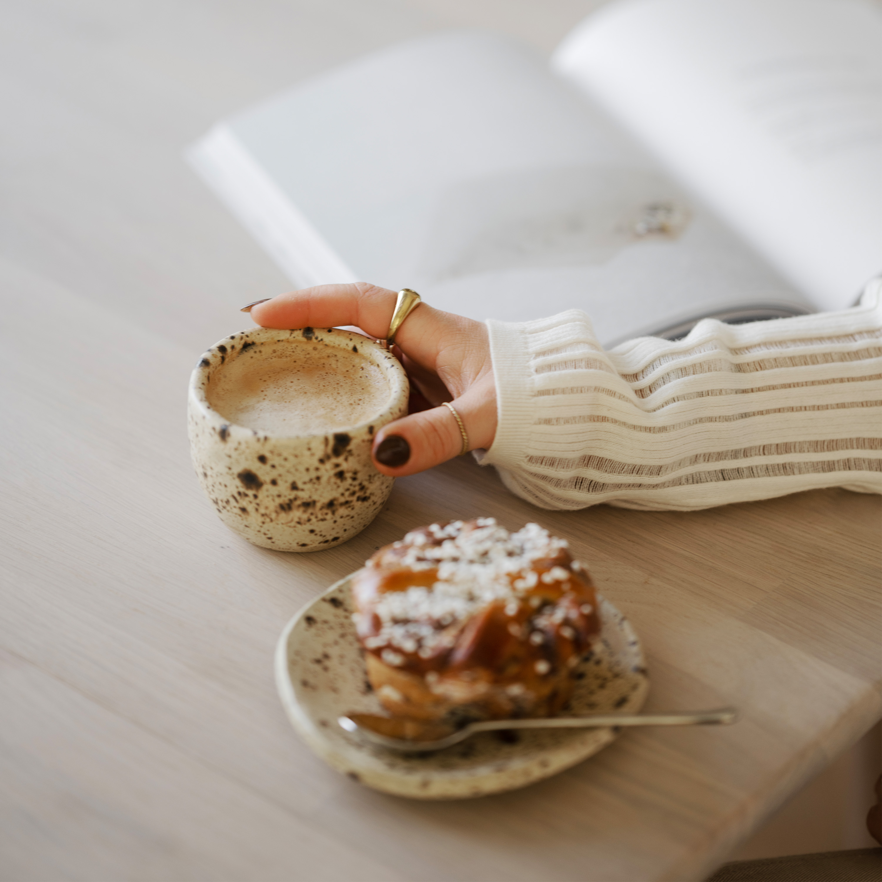 Rowico Home Tyler Esstisch Oval Weiß pigmentiert 170/210cm