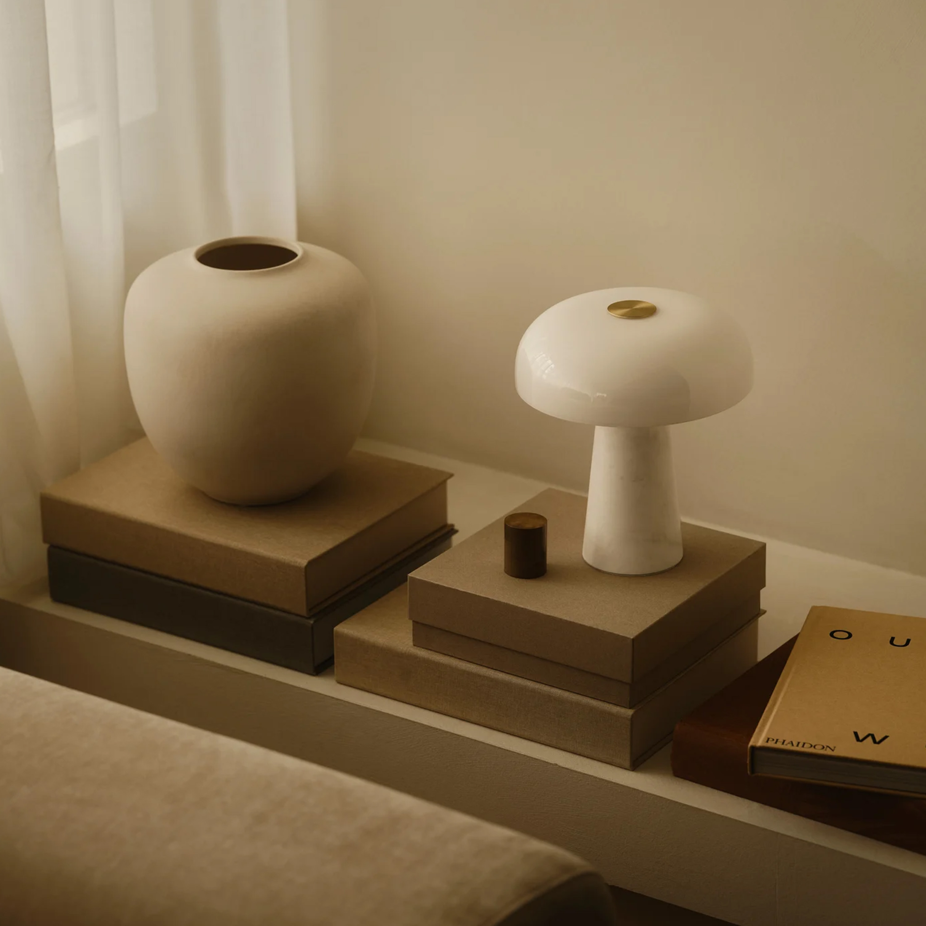 Design For The People Glossy Mini Tischlampe Weiß 24cm