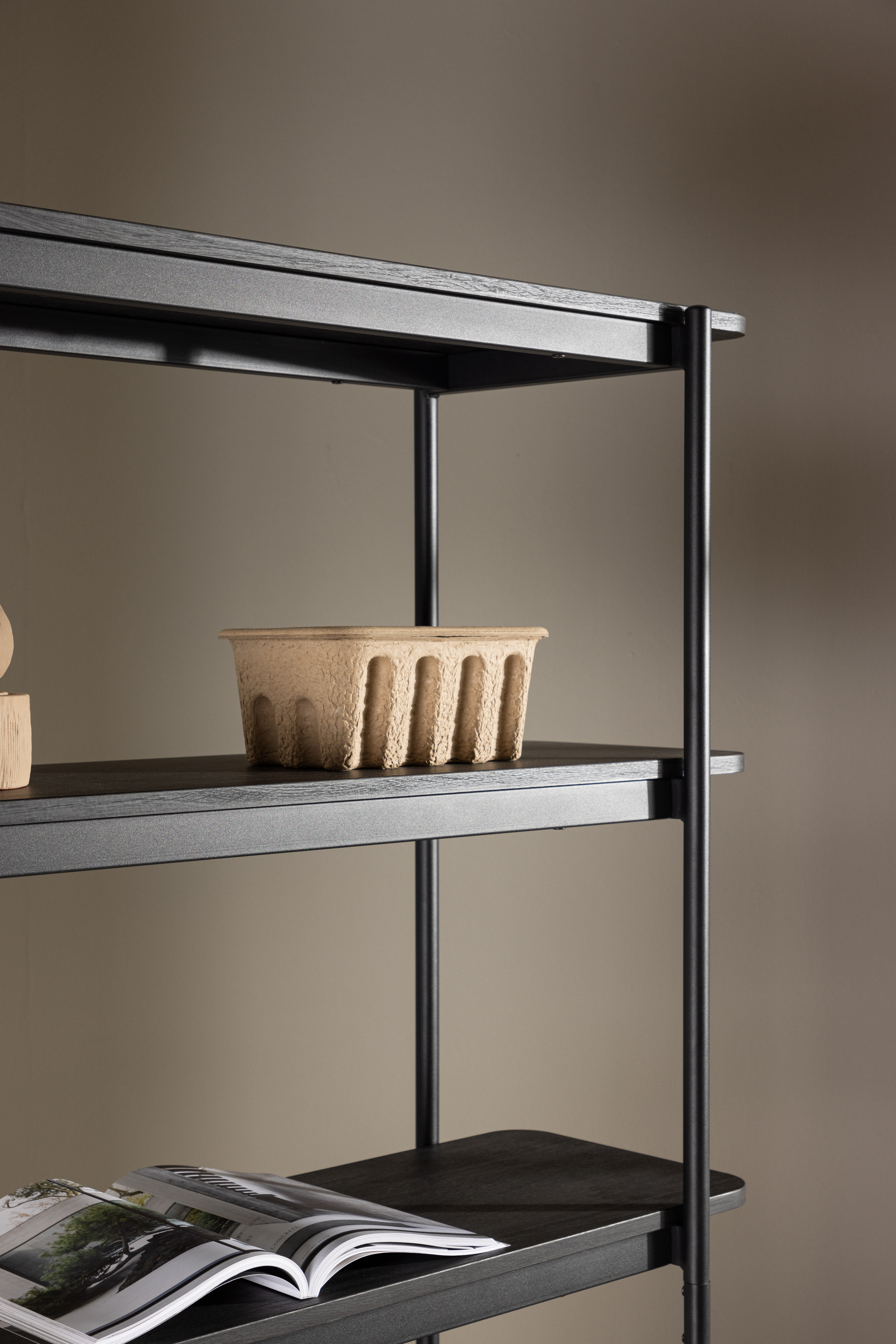 Vind Margaret Hylla Black 190x120