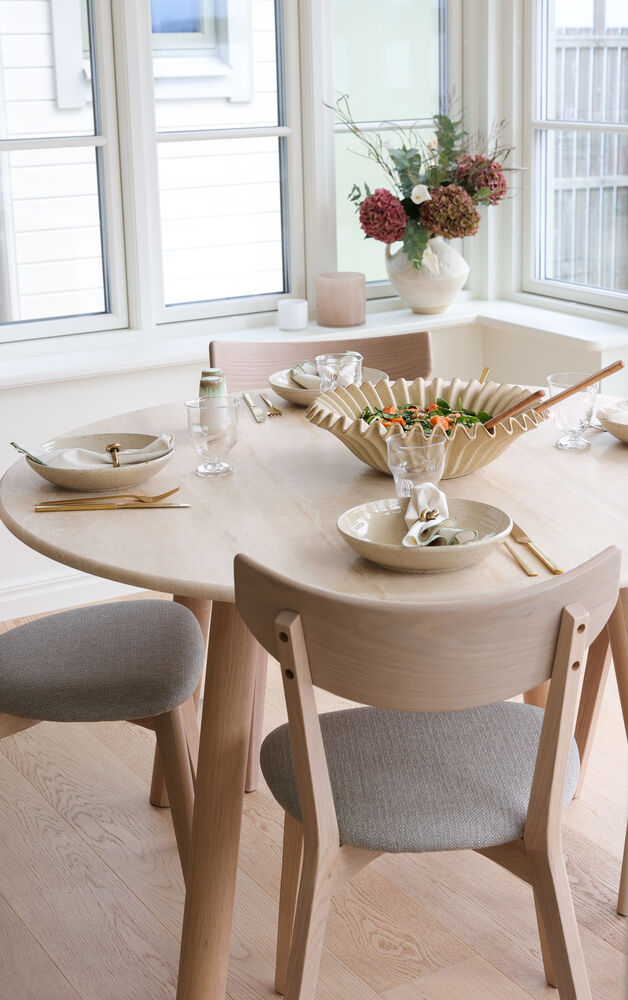 Rowico Home Ami Matstol Vitpigmenterad/Grå