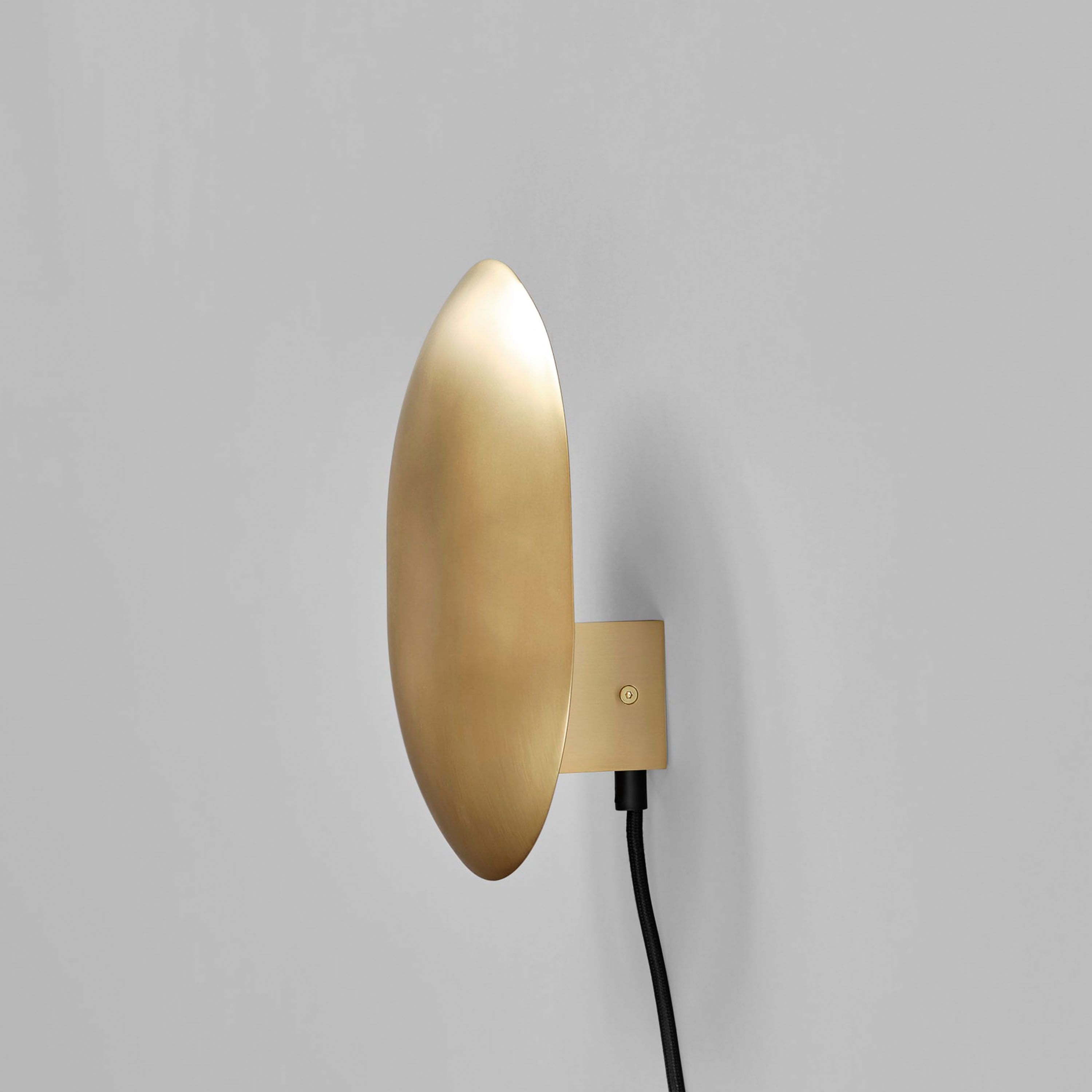 101 Copenhagen Clam Vegglampe Messing