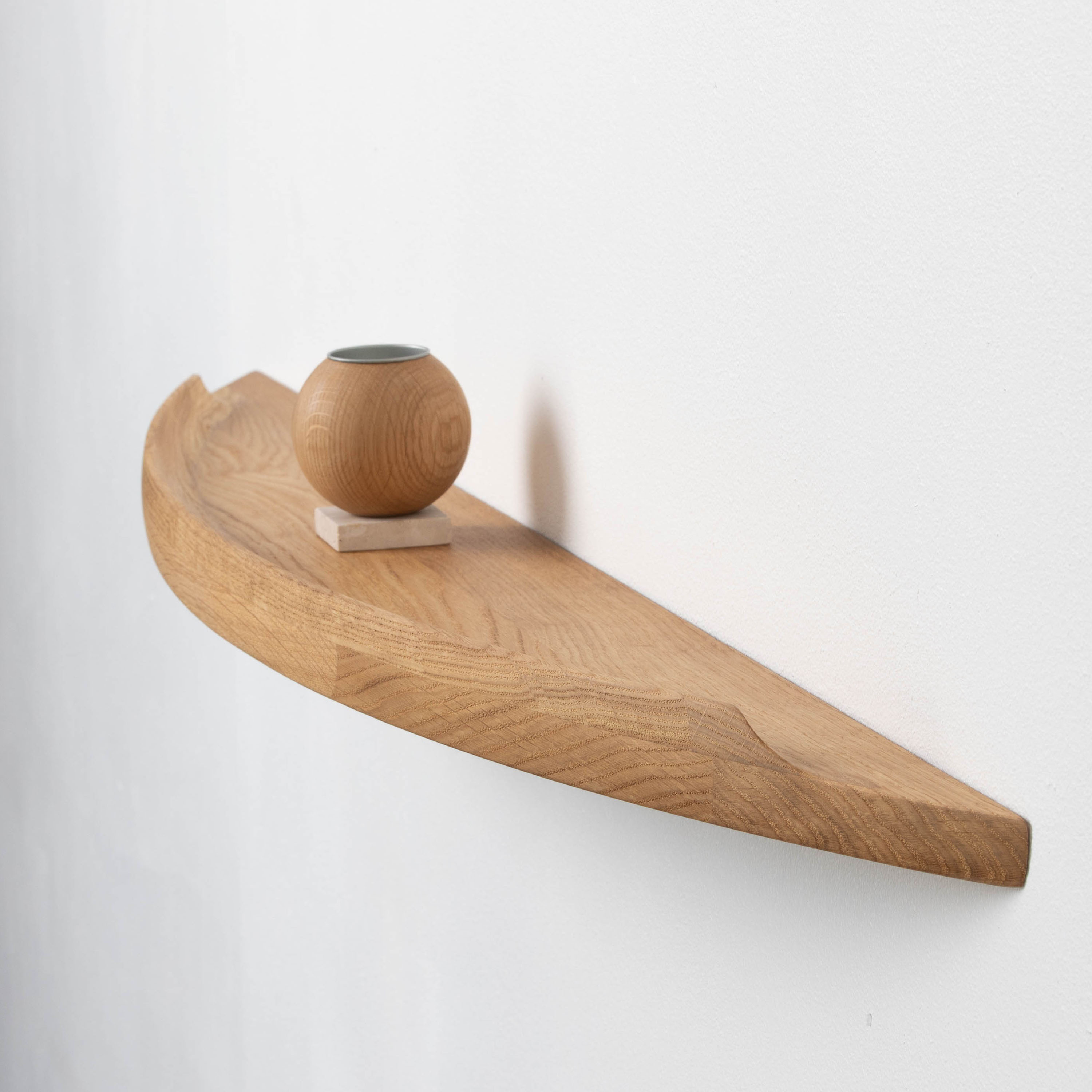 Aakjaer Furniture Arcus Vegghylle Naturo ljet Eik Stor