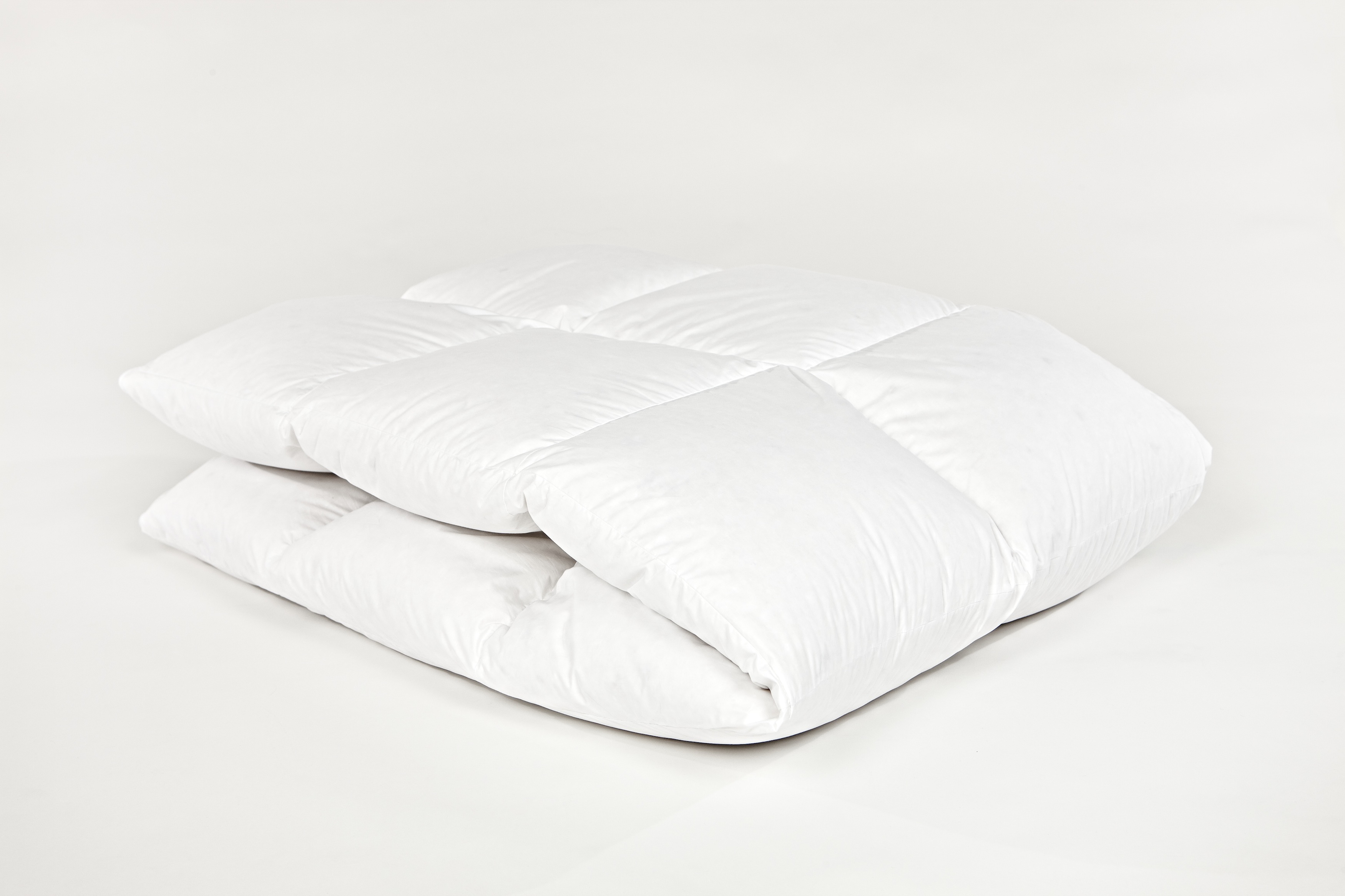 Norsk Dun - Tyylikäs untuvapeite Cool / Medium 900g 230x220 Valkoinen - 100% bomullscambric - Peitot