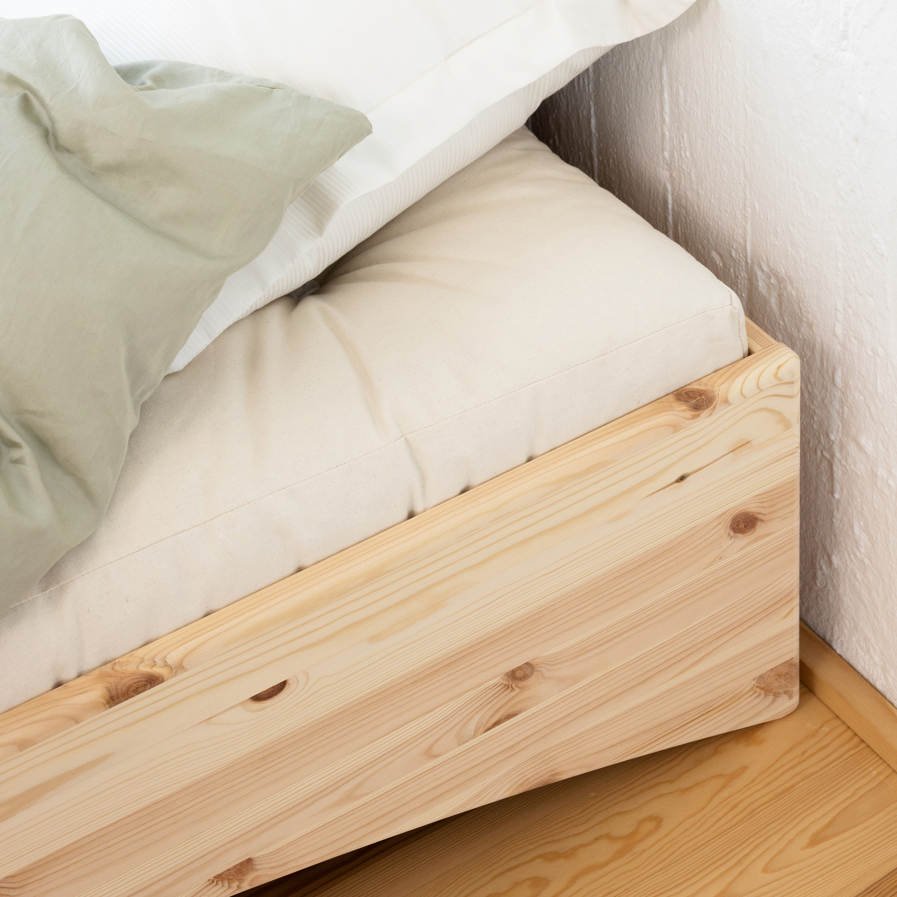 Karup Design Orbit Rahmenbett Natur 140 x 200